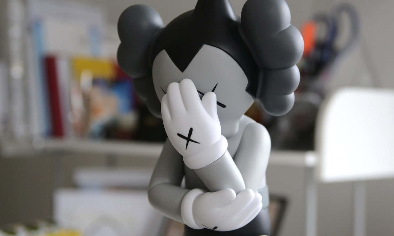 Kaws Astro Boy, gray and white, black hair, HD Desktop Wallpaper