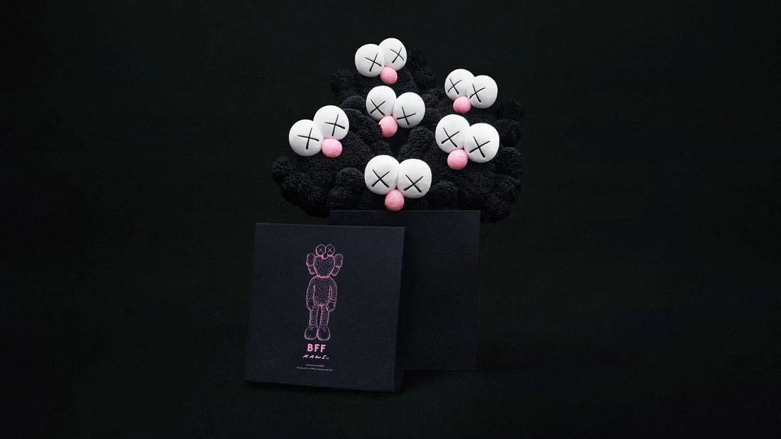KAWS BFF Black Wallpapers