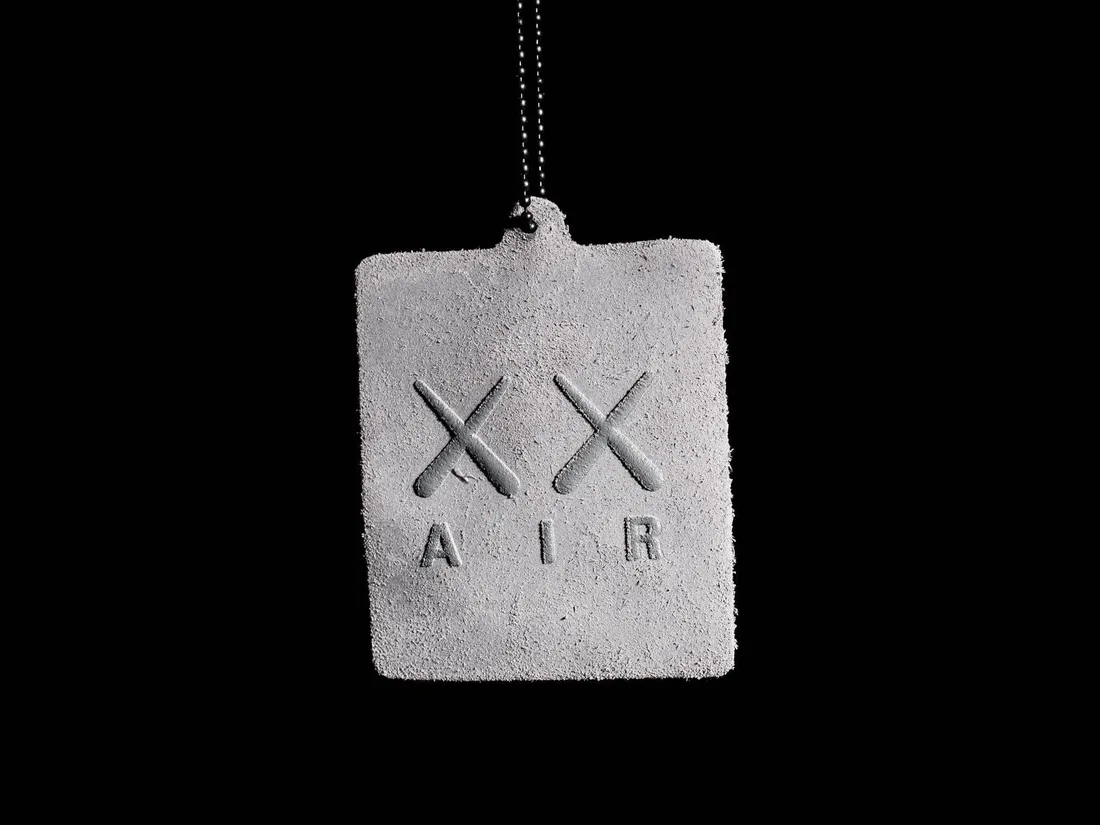 KAWS X Air Jordan