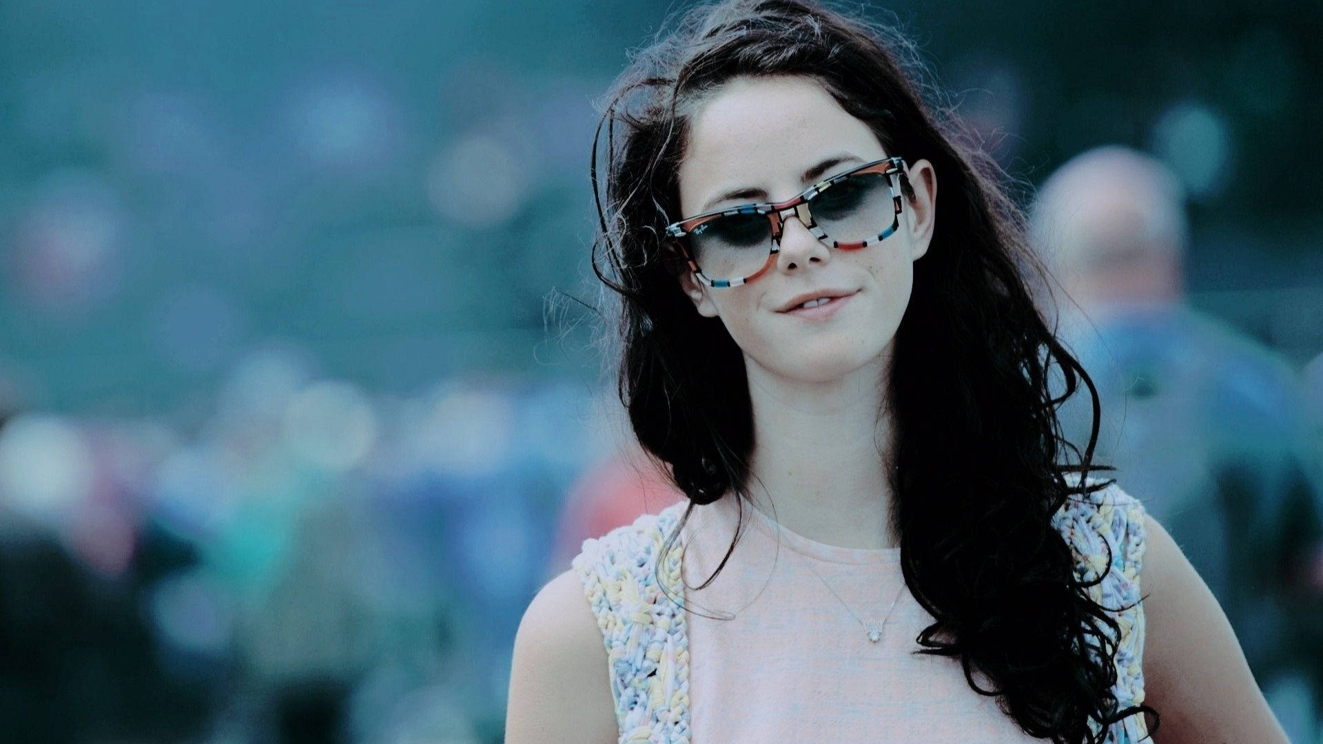 Kaya Scodelario, dark makeup, dark wavy hair, Full HD Desktop Wallpaper