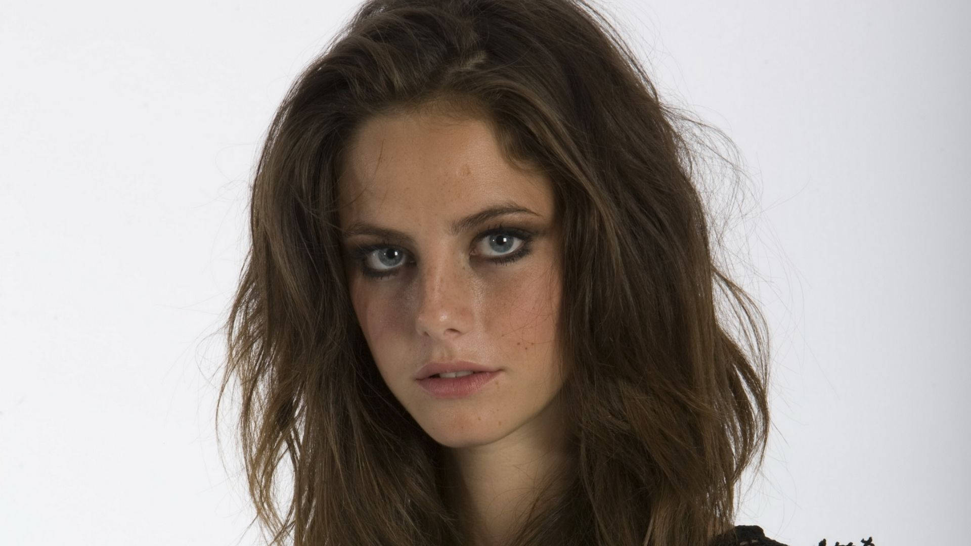 Kaya Scodelario, tousled brown hair, intense blue eyes, Full HD Desktop Wallpaper