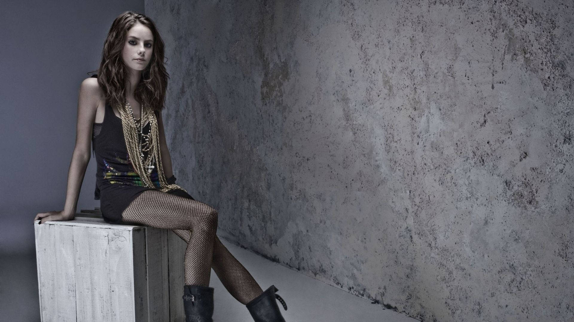 Kaya Scodelario, skinny dress, fishnet stockings, Full HD Desktop Wallpaper
