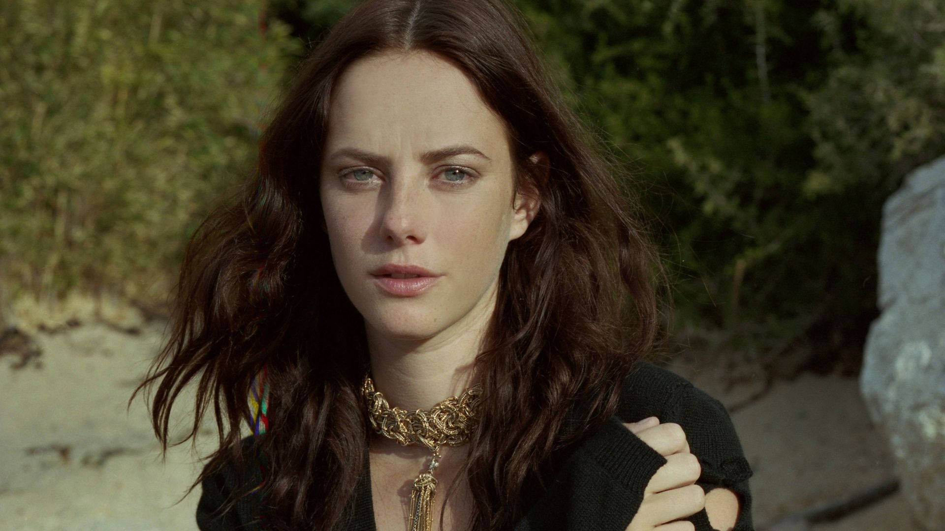 Kaya Scodelario, long dark hair, gold choker, Full HD Desktop Wallpaper