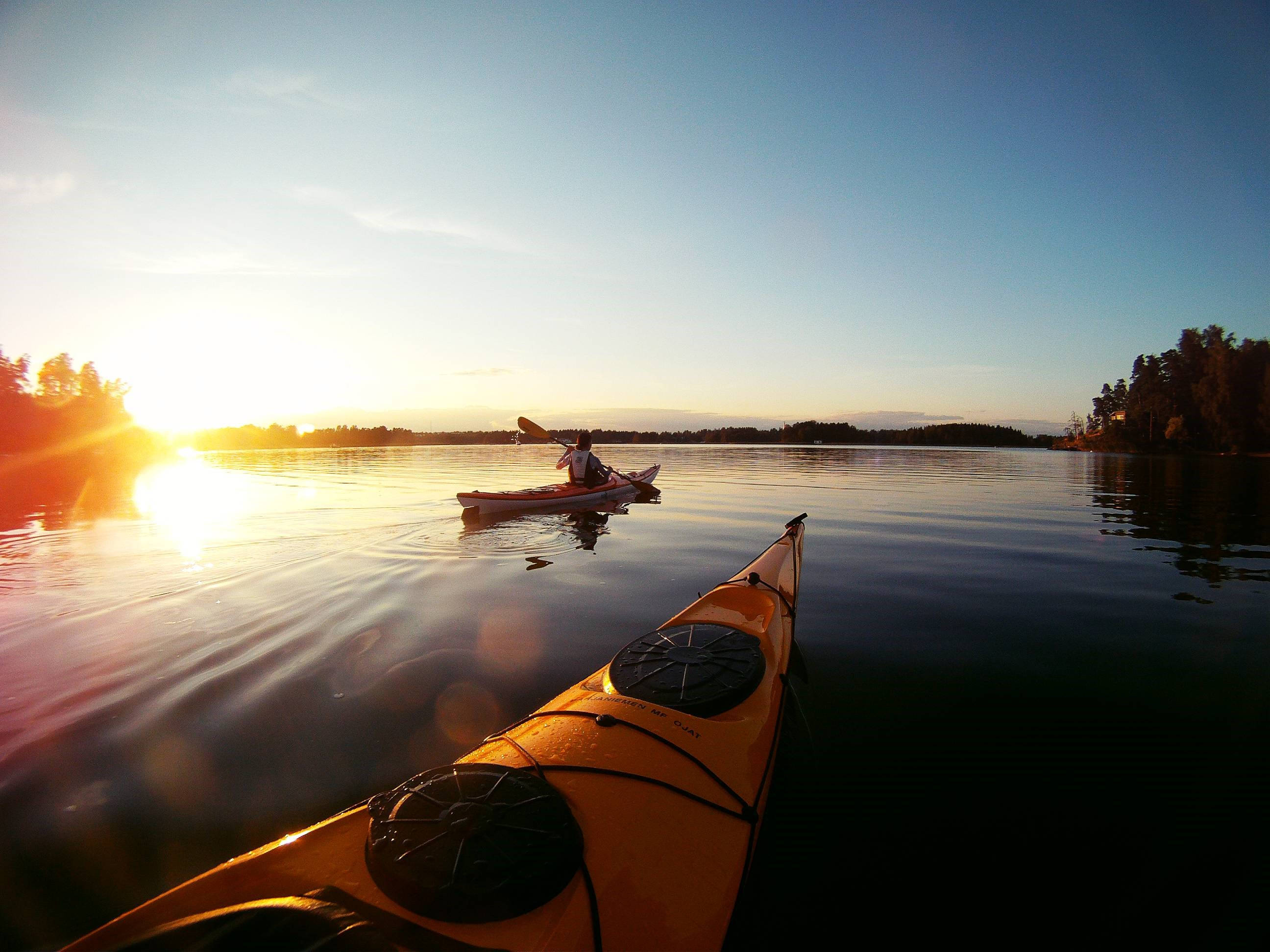 kayaking, calm lake, sunset, 2K Desktop Wallpaper