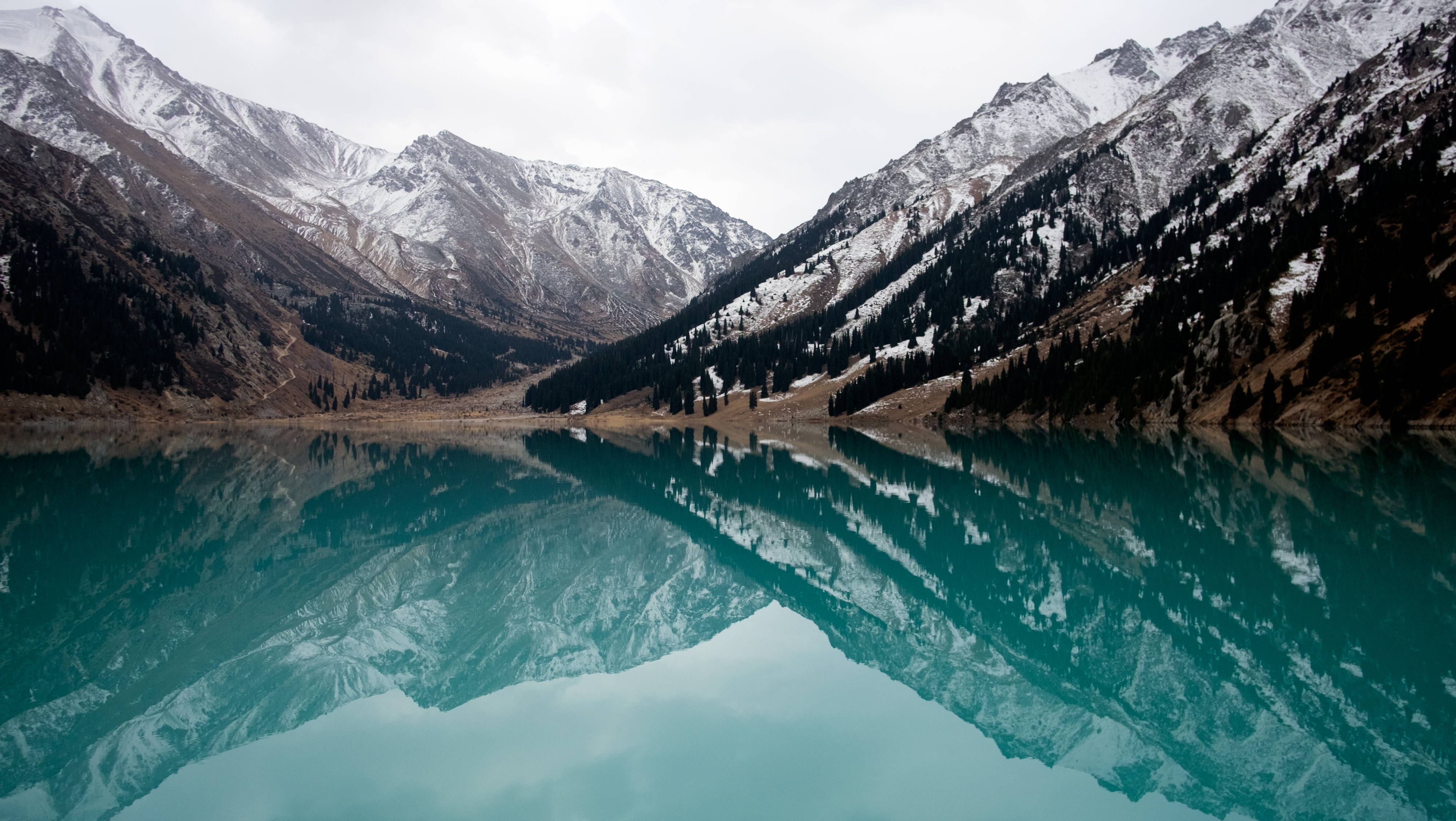 Kazakhstan, pristine lake, alpine lake, 4K Desktop Wallpaper