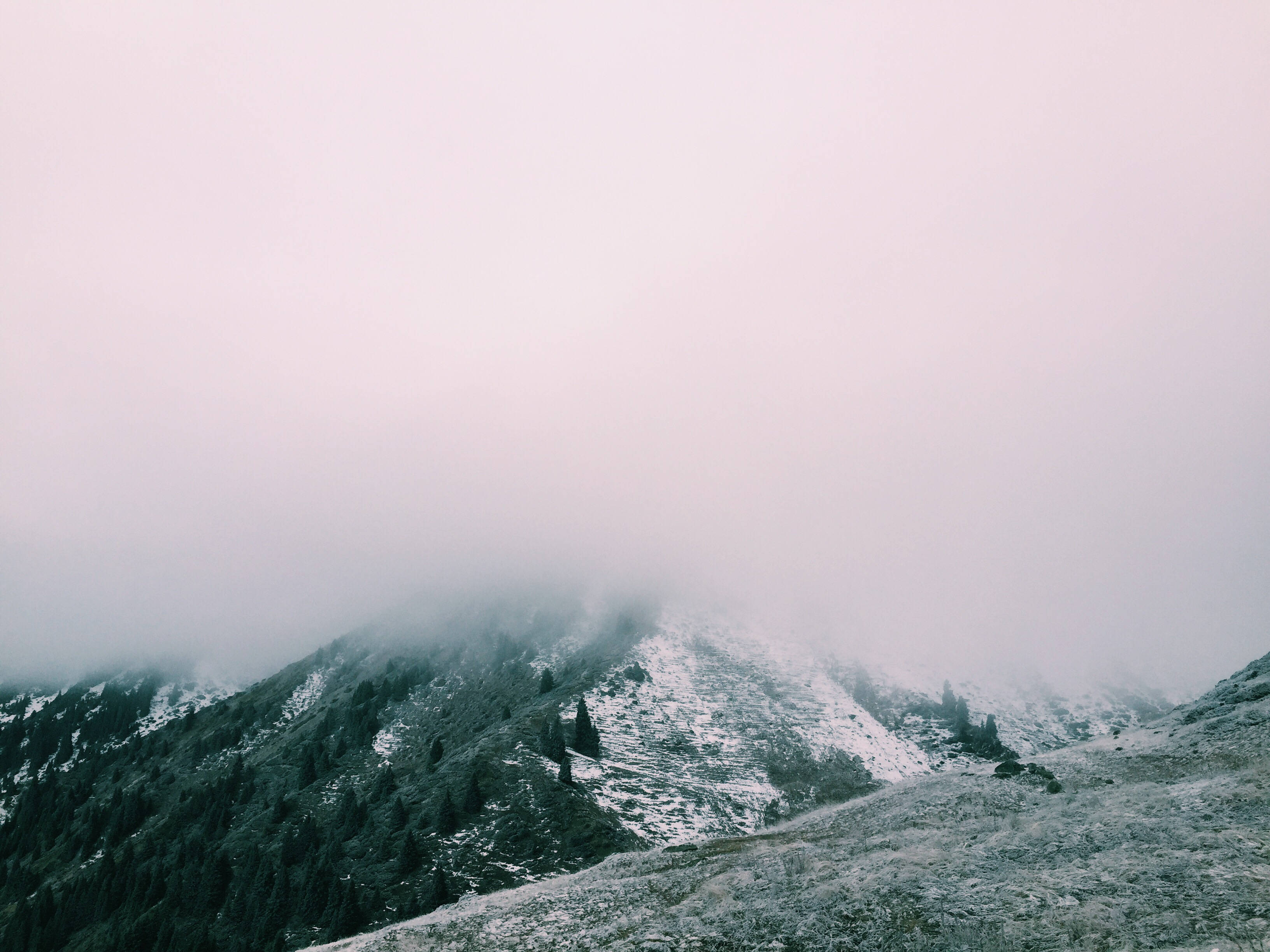 Kazakhstan, mountain, fog, 2K Desktop Wallpaper