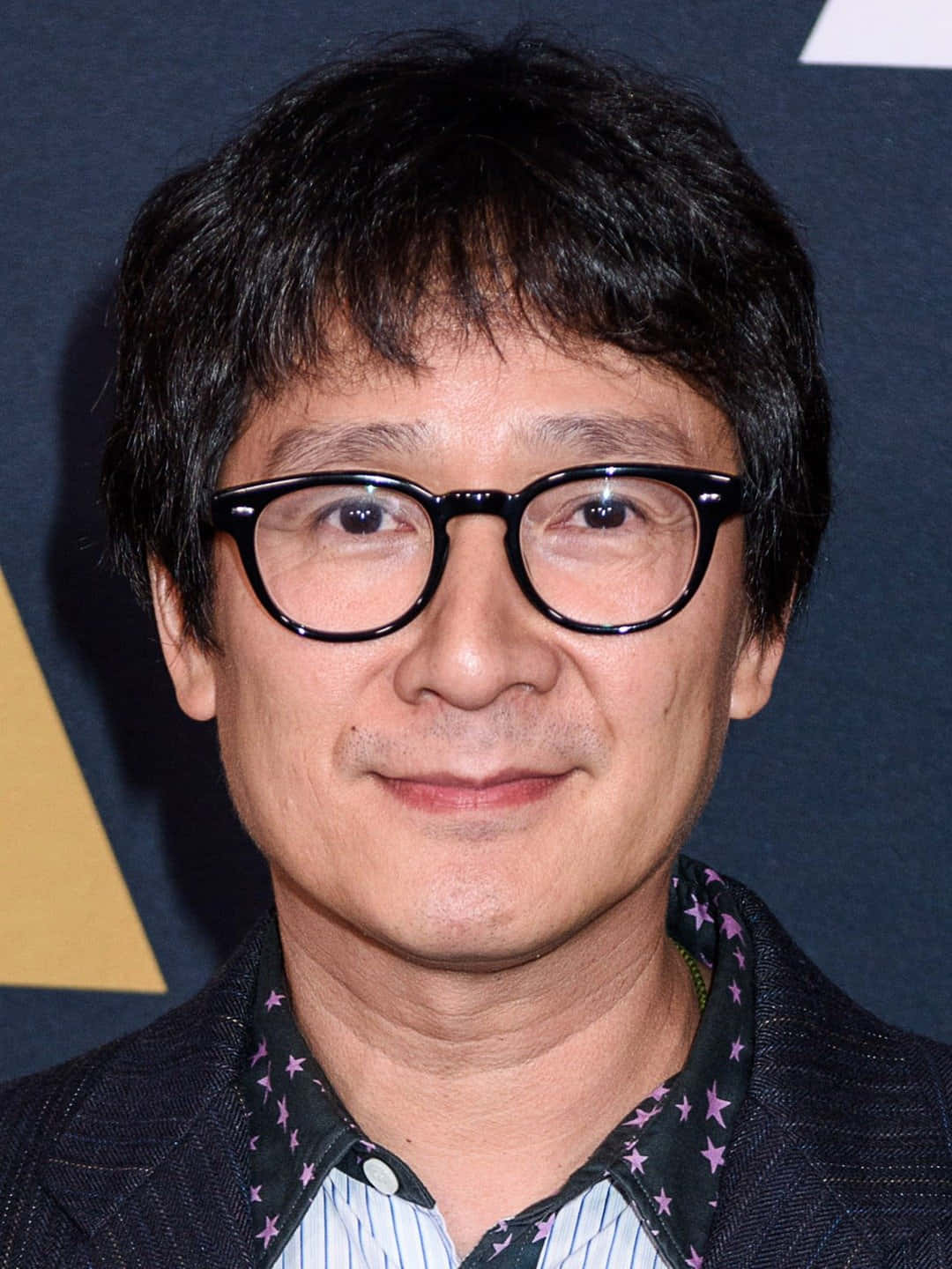 Ke Huy Quan, dark hair, thick-rimmed glasses, HD Phone Wallpaper