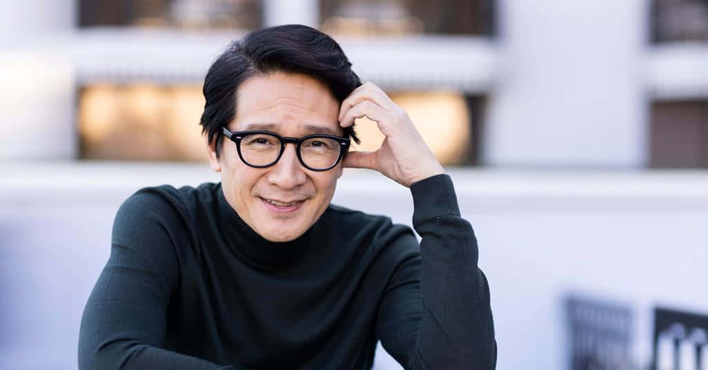 Ke Huy Quan, glasses, dark hair, SD Desktop Wallpaper