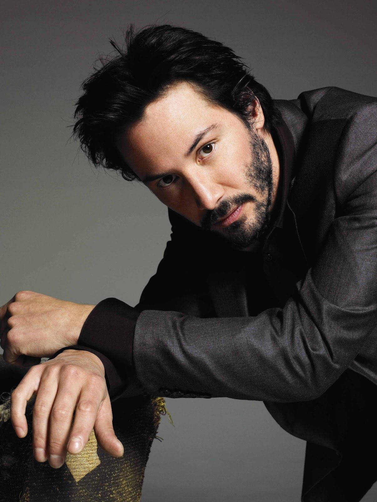 Keanu Reeves, dark suit, gray background, HD Phone Wallpaper