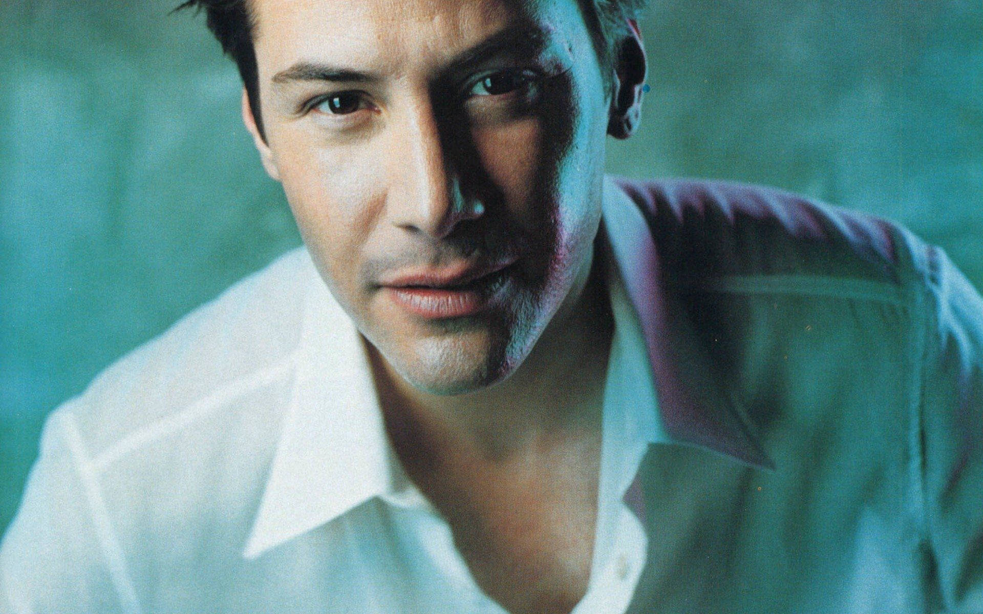Keanu Reeves, white shirt, cool blue-green lighting, Full HD Desktop Wallpaper