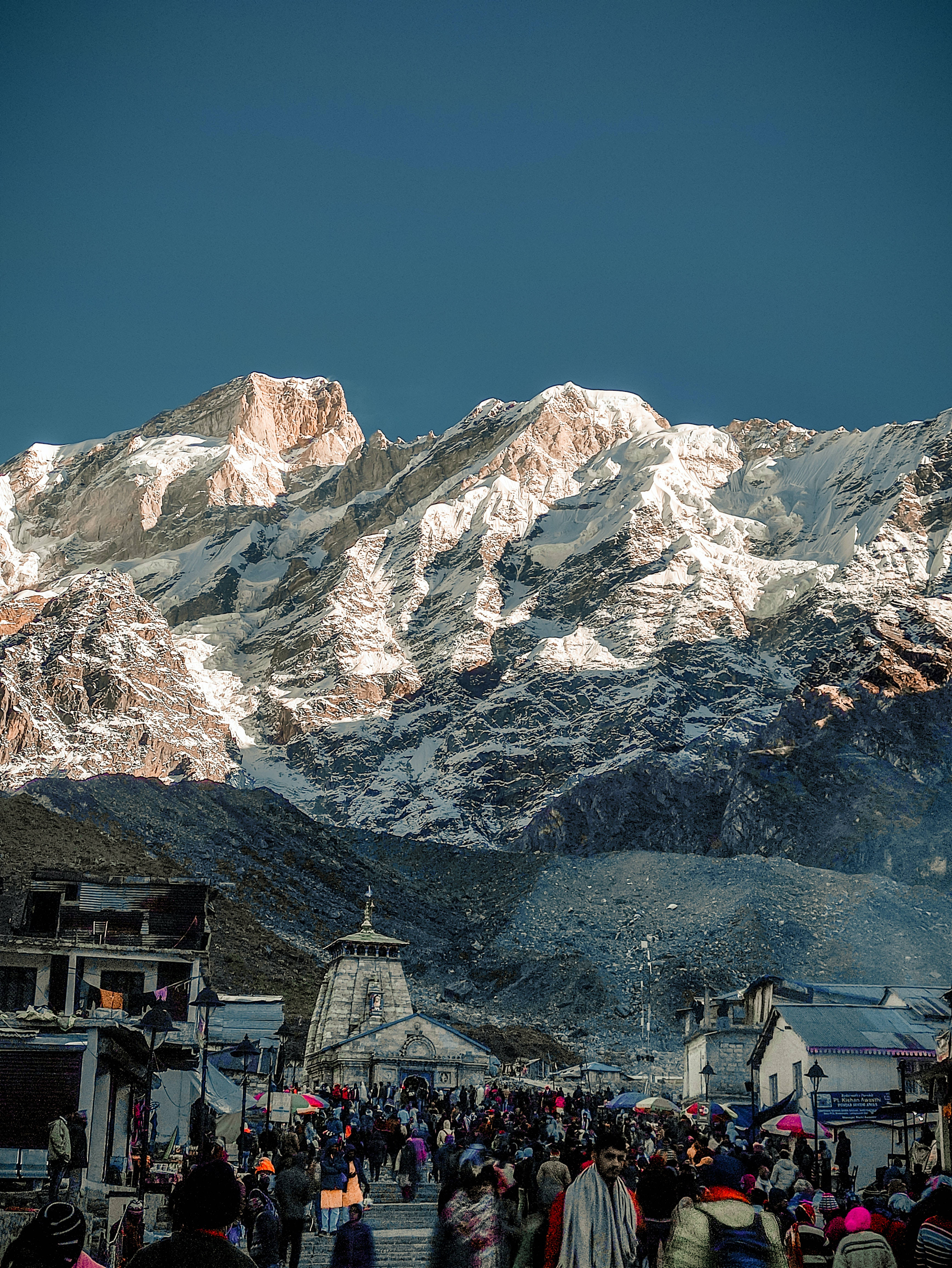 Kedarnath, snowcapped peak, clear blue sky, 4K Phone Wallpaper