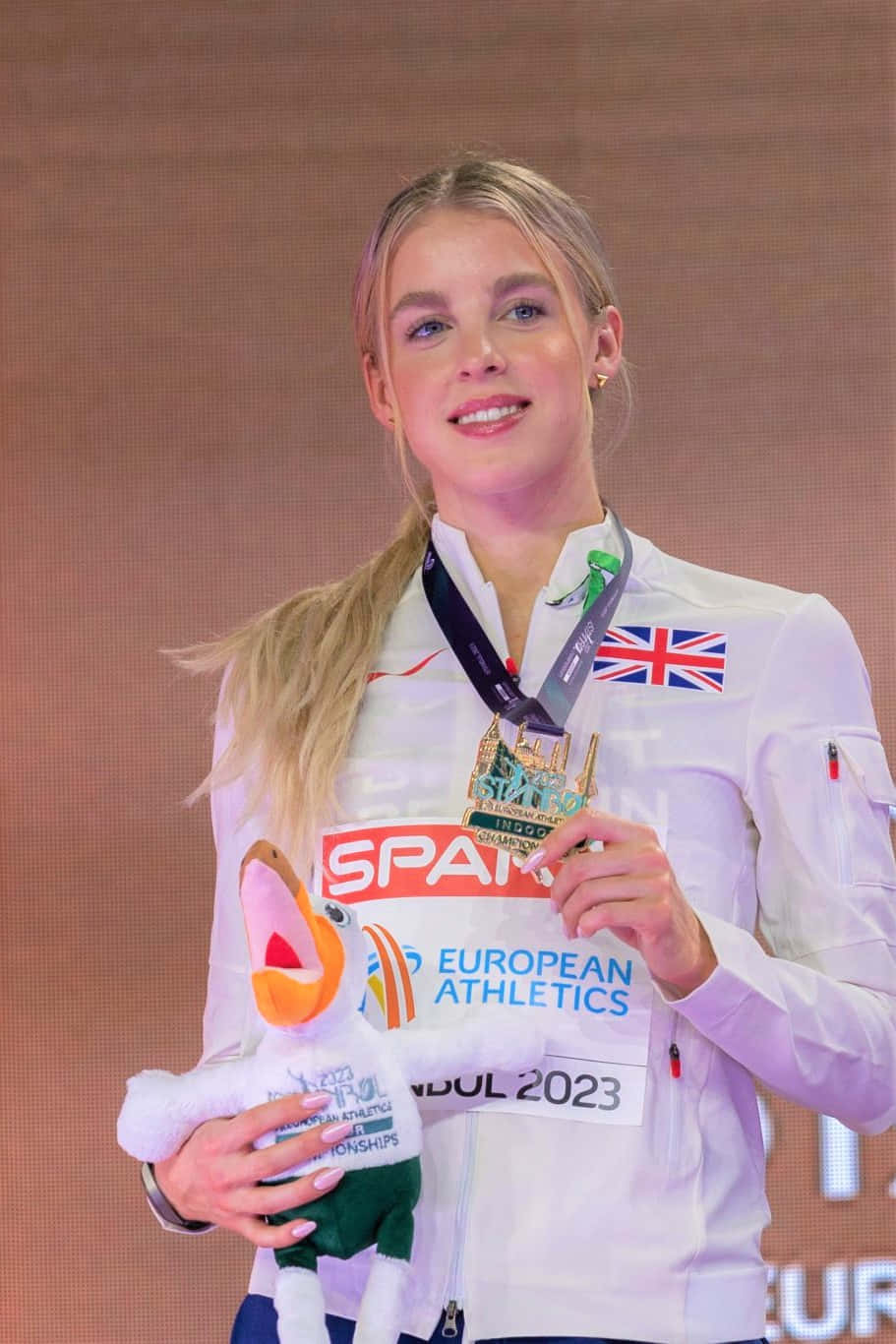 Keely Hodgkinson, 2023 European Athletics Championships, gold medal, HD Phone Wallpaper