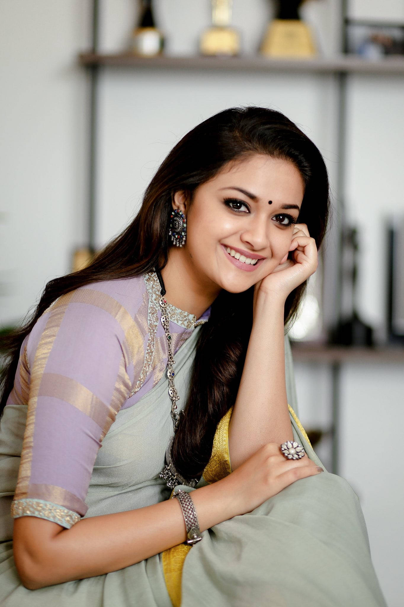 Keerthi Suresh, lavender and gold saree, modern interior, Full HD Phone Wallpaper