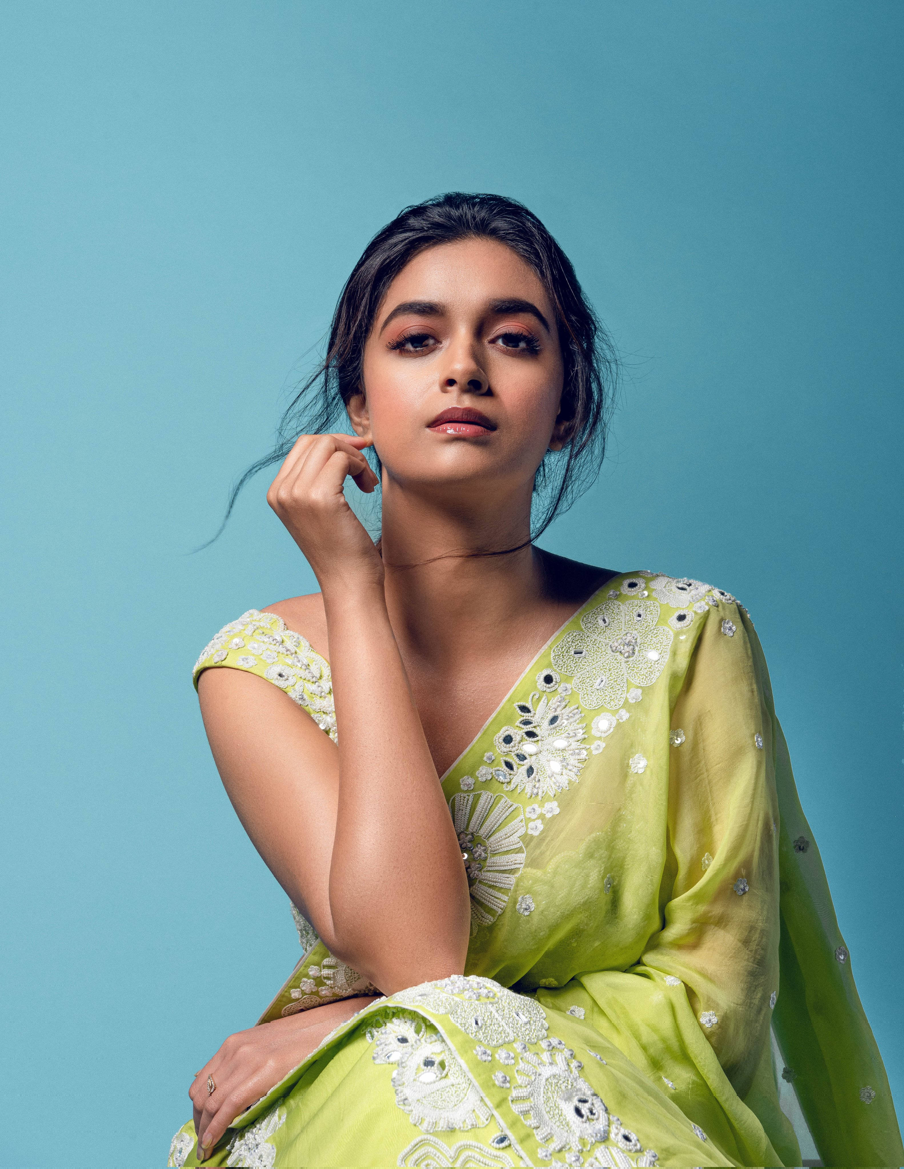 lime green, embroidered sari, Keerthi Suresh, 4K Phone Wallpaper