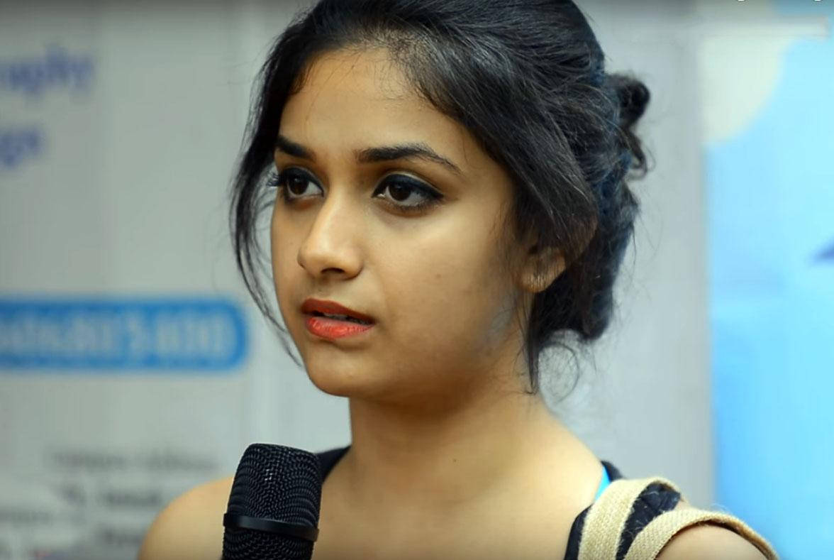 Keerthi Suresh, high bun hairstyle, red lips, SD Desktop Wallpaper