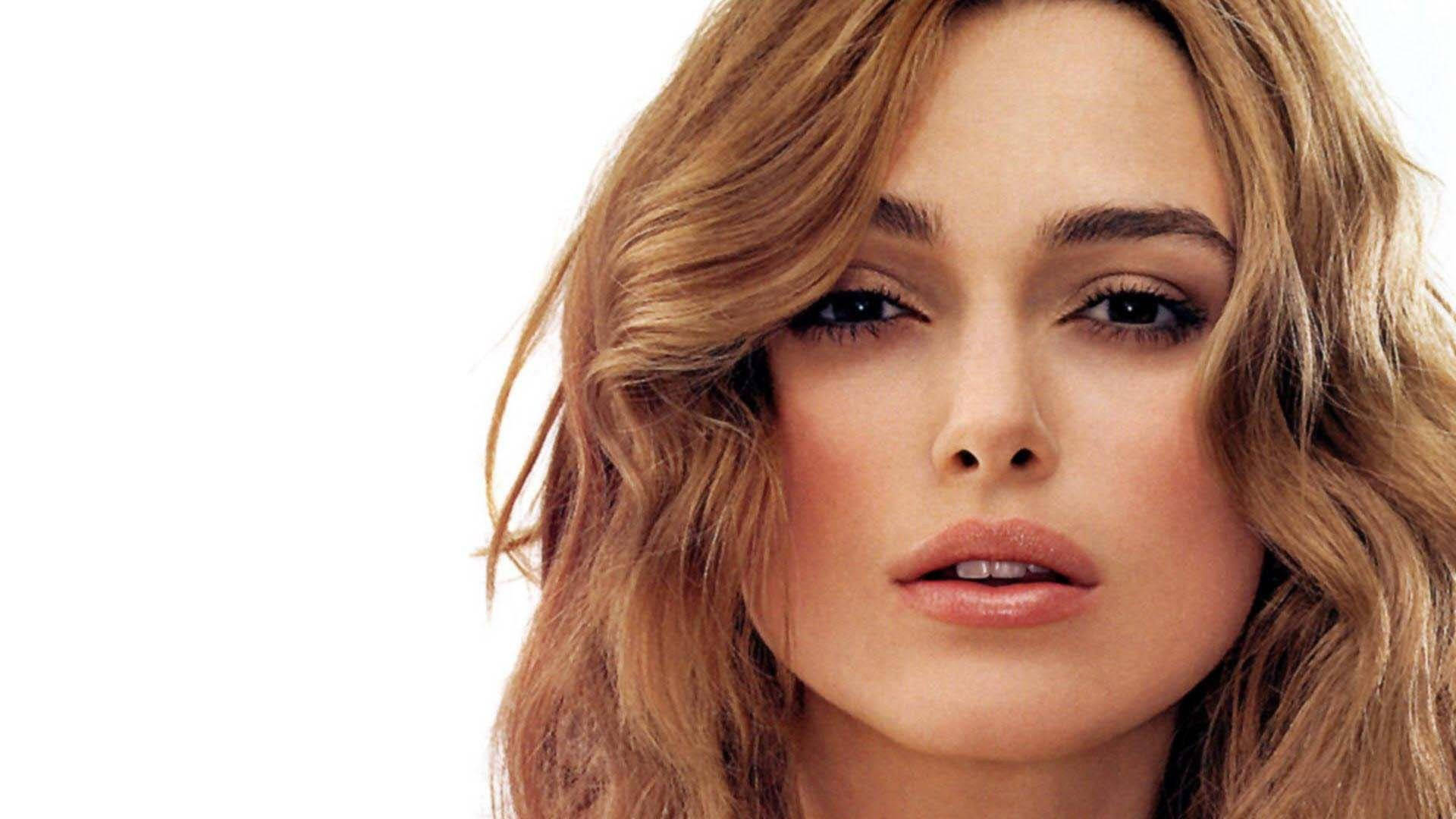 Keira Knightley, wavy blonde hair, soft makeup, Full HD Desktop Wallpaper