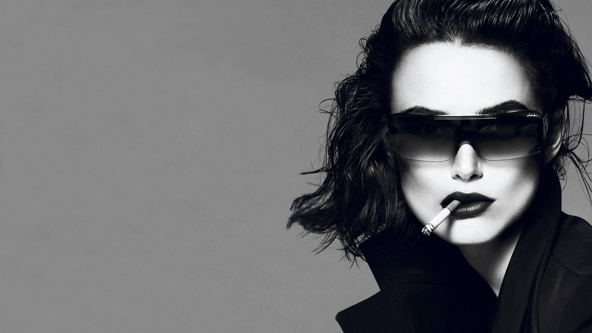 Keira Knightley, greyscale, dark sunglasses, Full HD Desktop Wallpaper