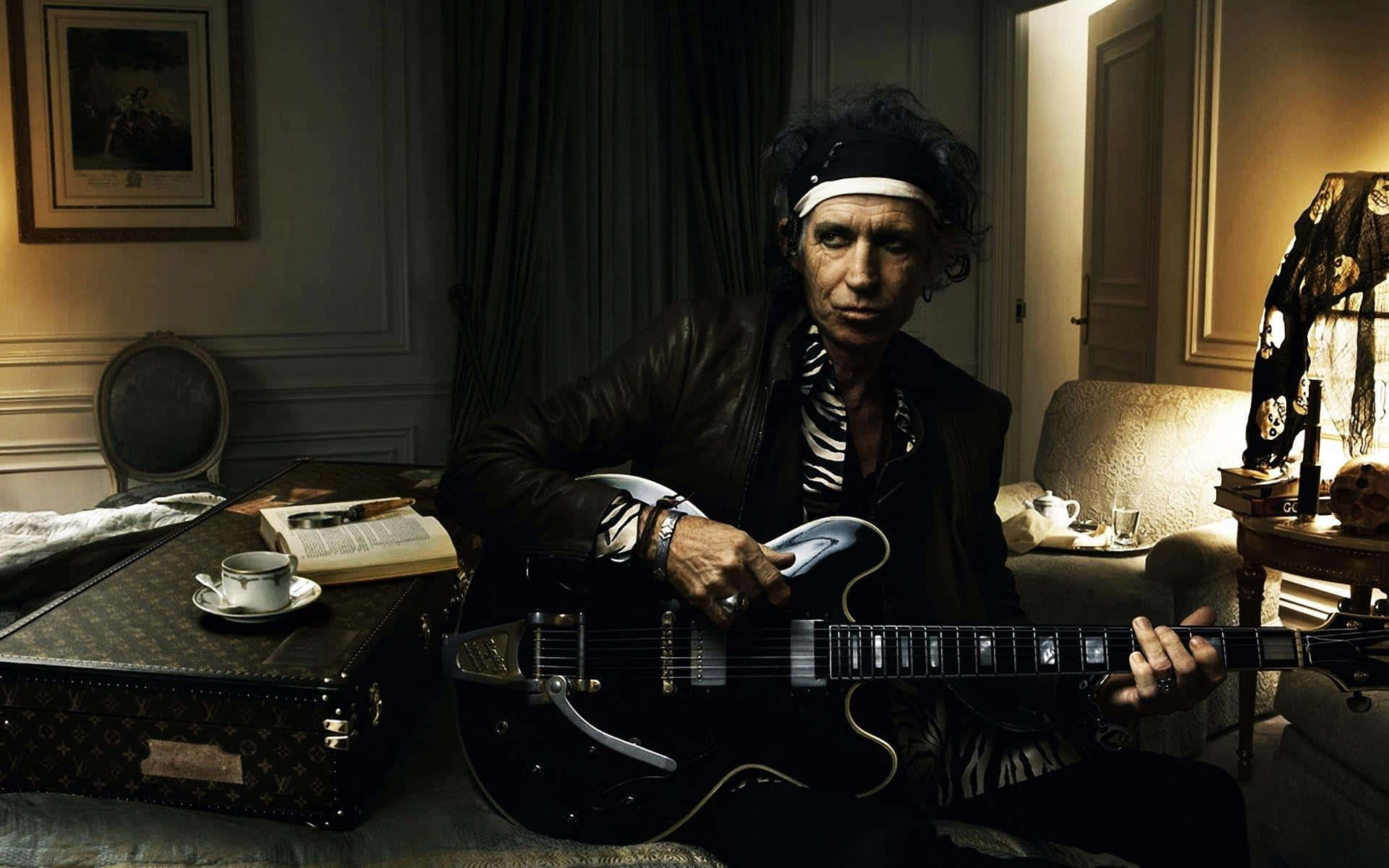 Keith Richards, black electric guitar, dimly lit room, Full HD Desktop Wallpaper