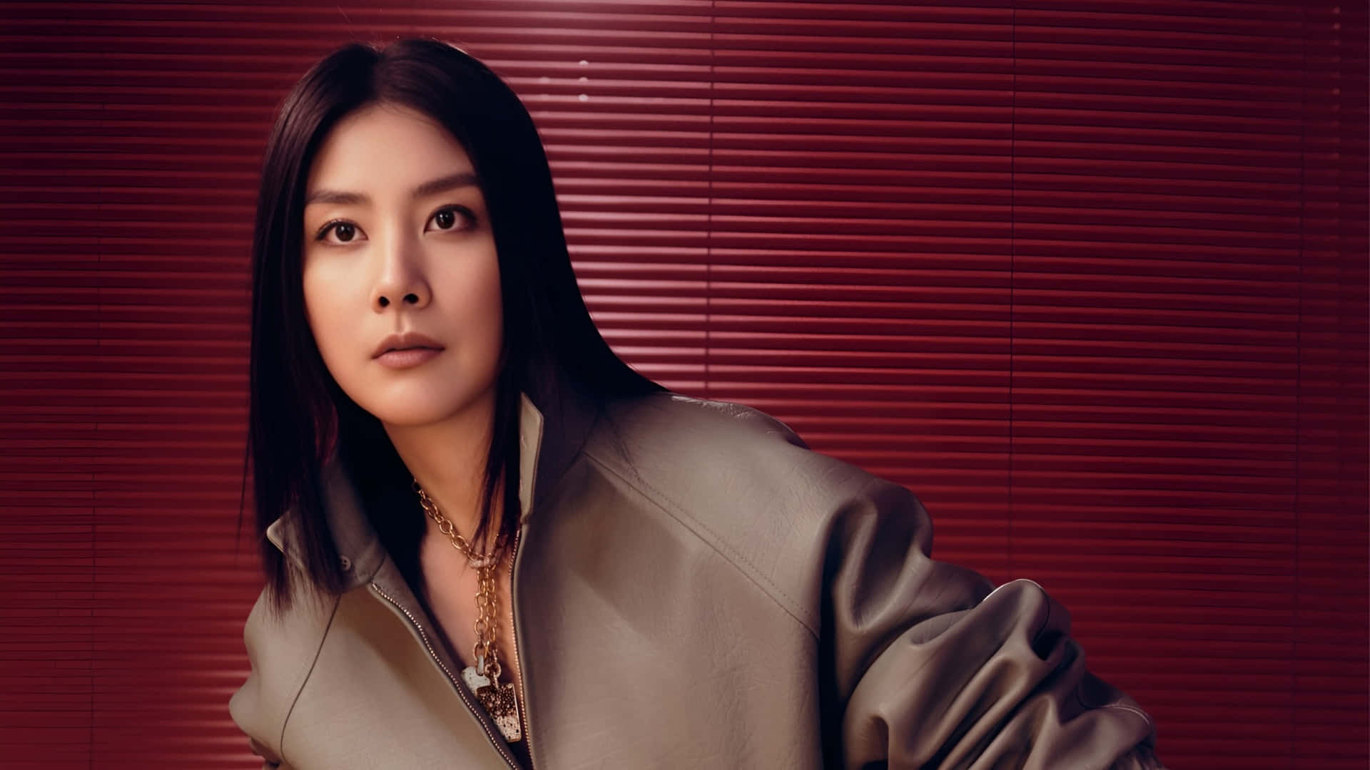 Kelly Chen, beige jacket, gold necklace, Full HD Desktop Wallpaper