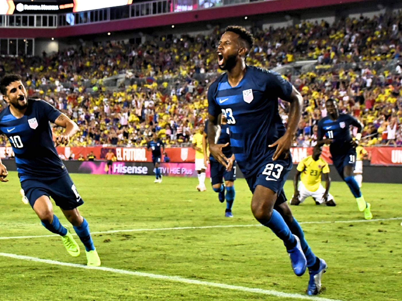 Kellyn Acosta, blue jersey, vibrant green field, HD Desktop Wallpaper