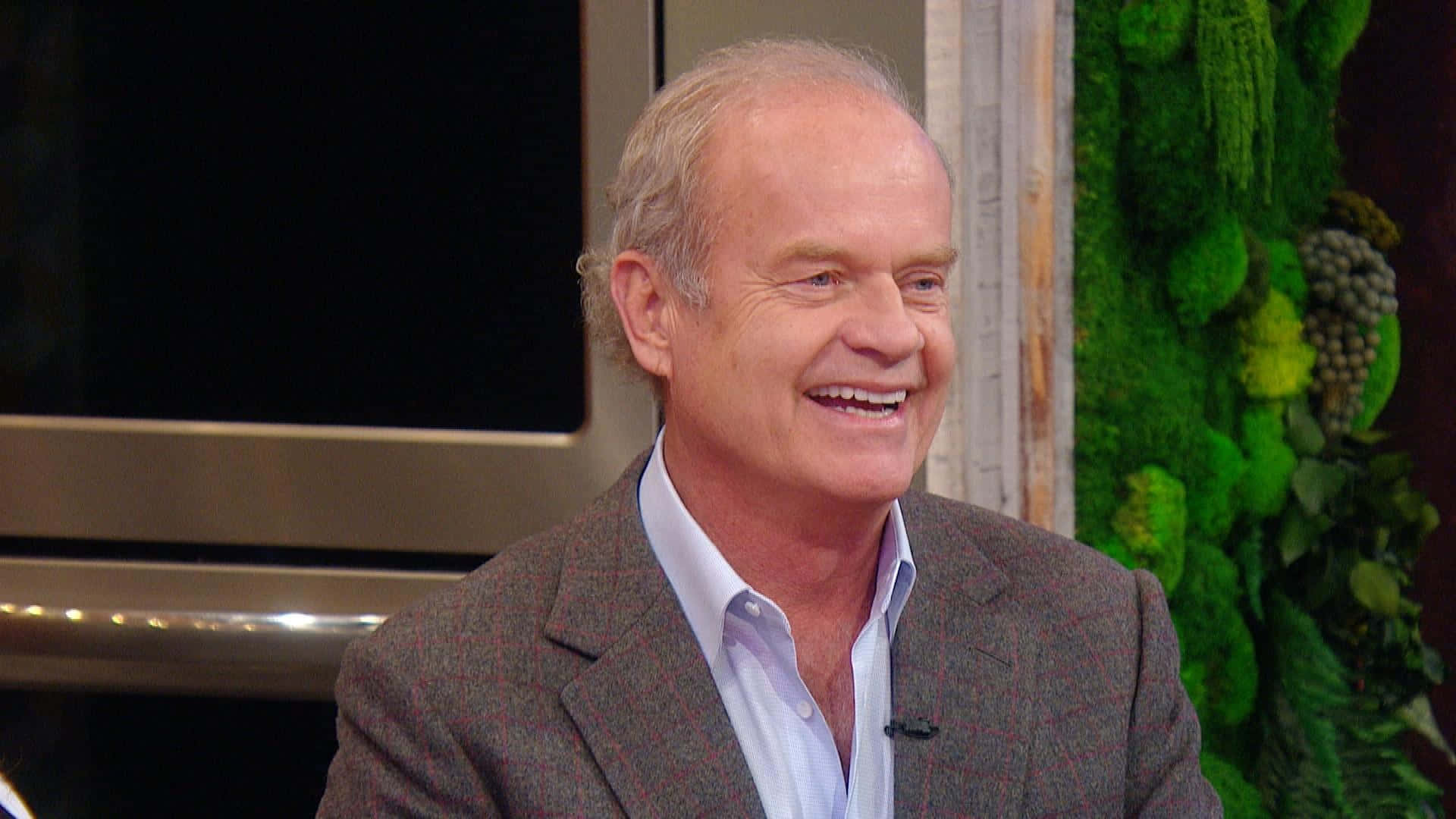 Kelsey Grammer, tweed jacket, lush green moss, Full HD Desktop Wallpaper