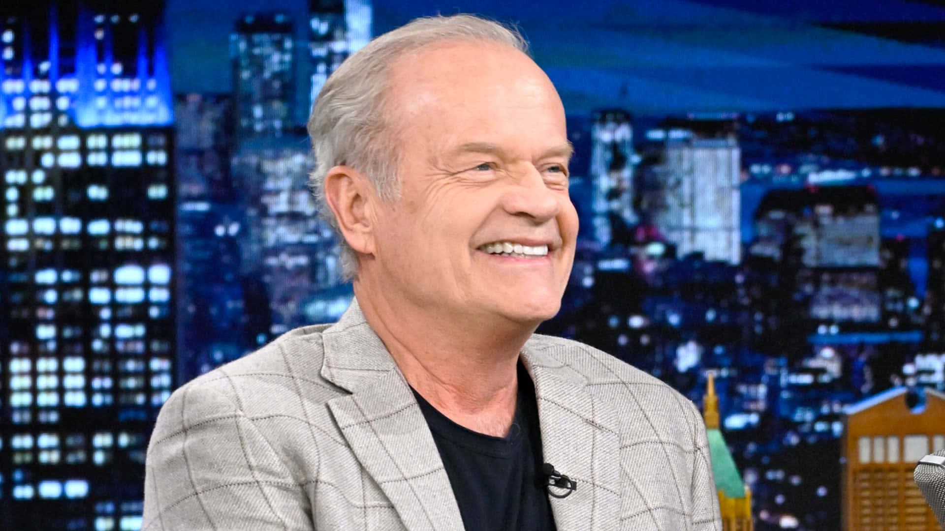 Kelsey Grammer, gray blazer, vibrant blue nighttime cityscape, Full HD Desktop Wallpaper