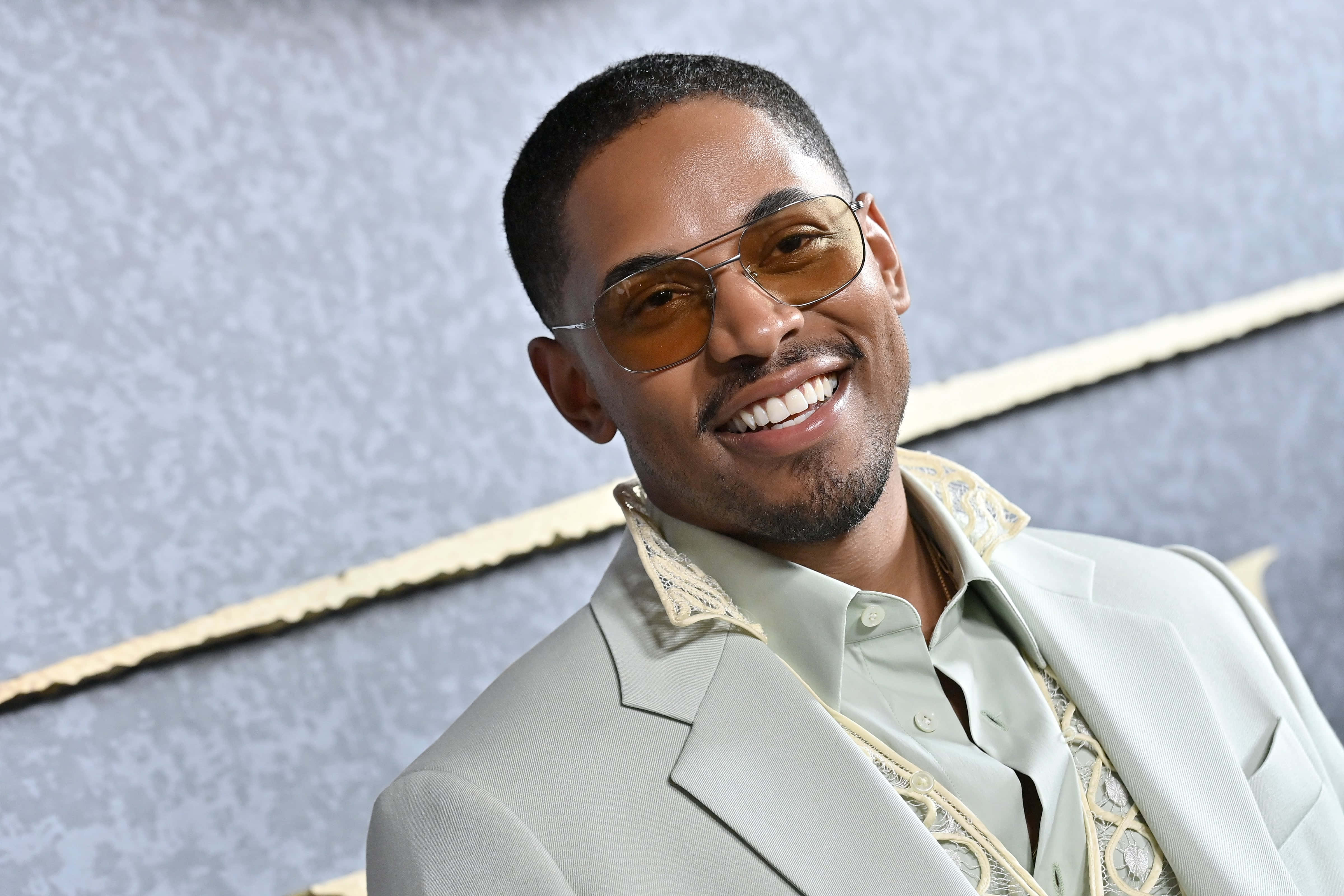 Kelvin Harrison Jr, light green suit, amber sunglasses, 4K Desktop Wallpaper