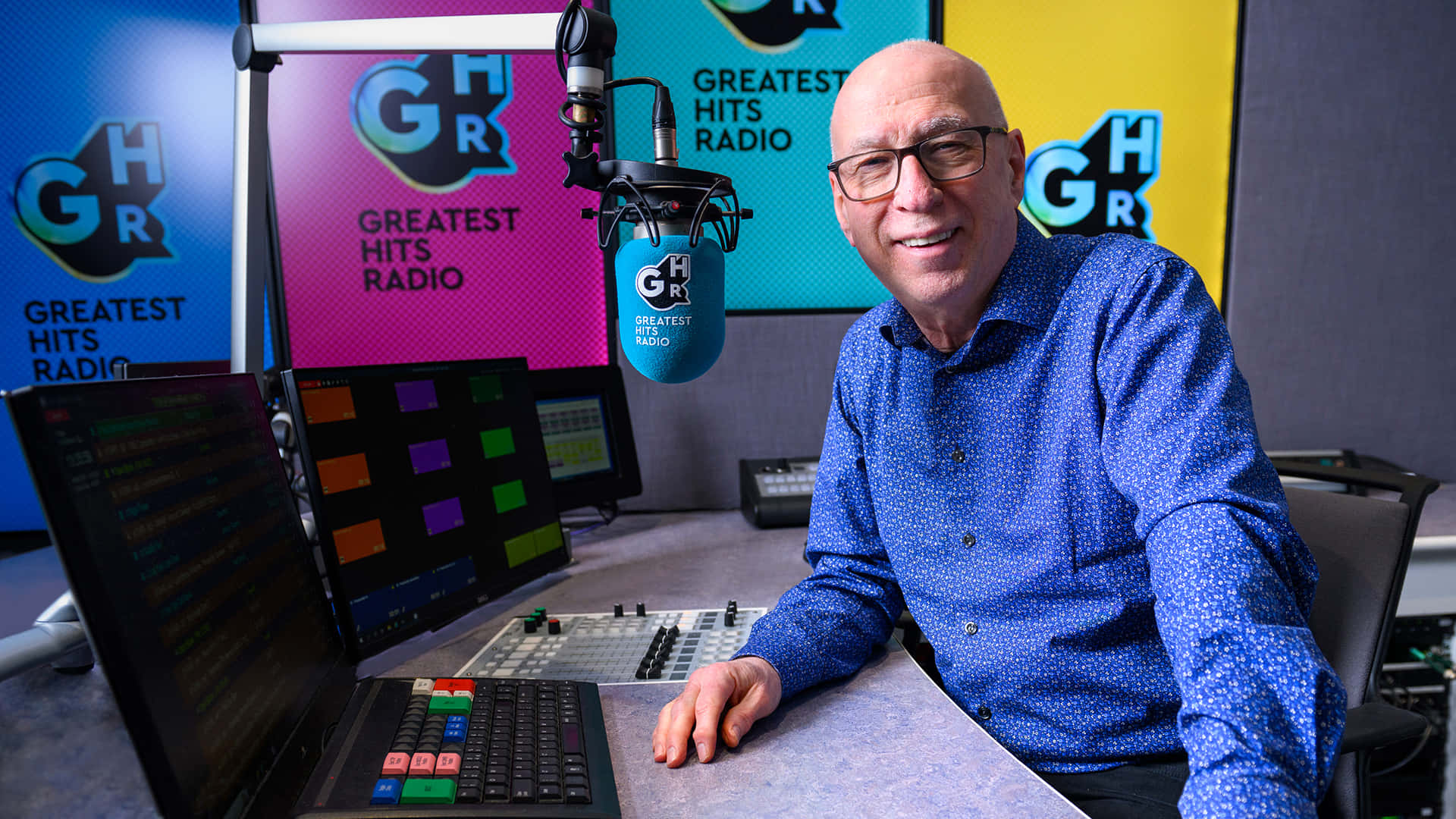Ken Bruce, bald man, glasses, Full HD Desktop Wallpaper
