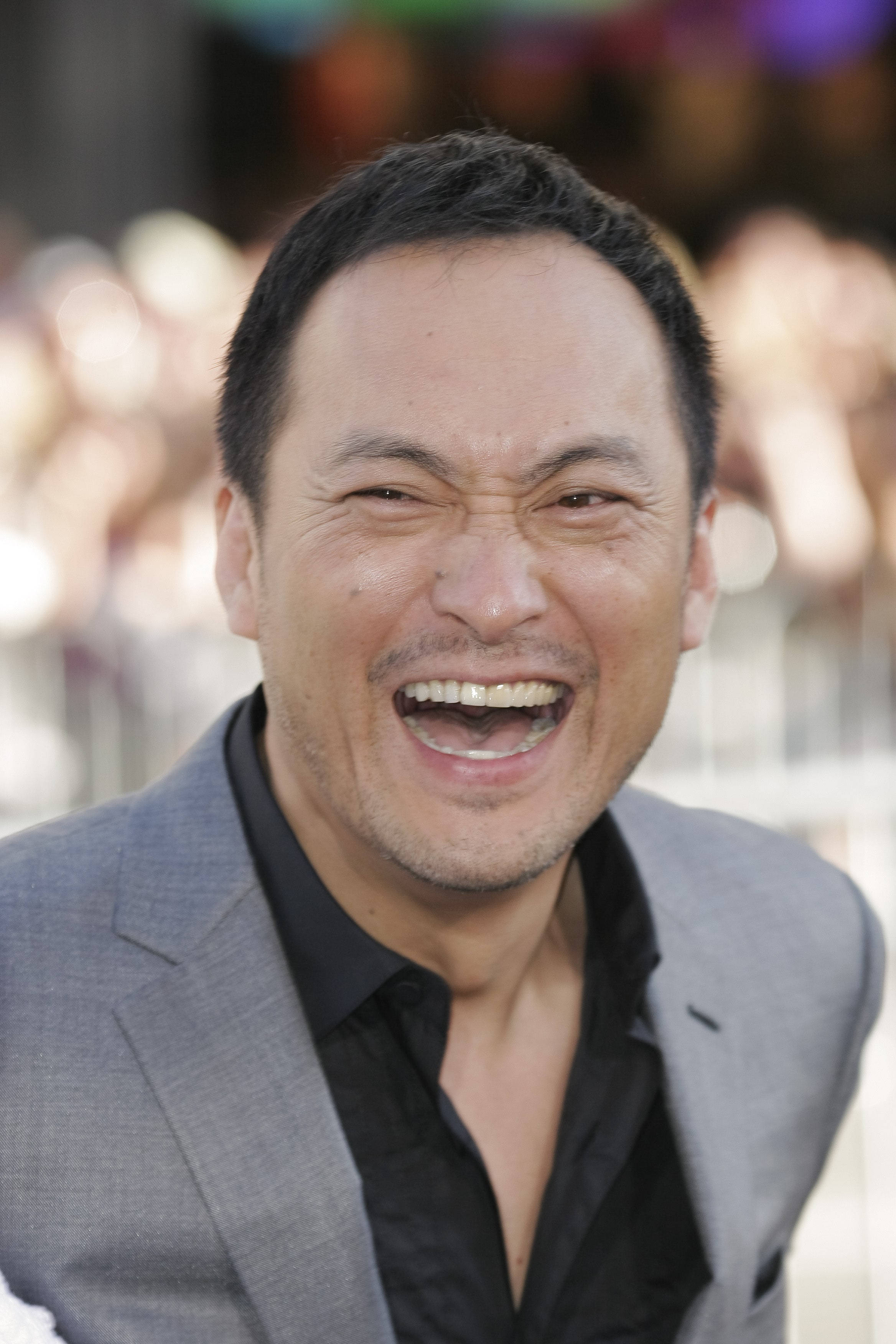 Ken Watanabe, gray suit, crinkled eyes, 2K Phone Wallpaper