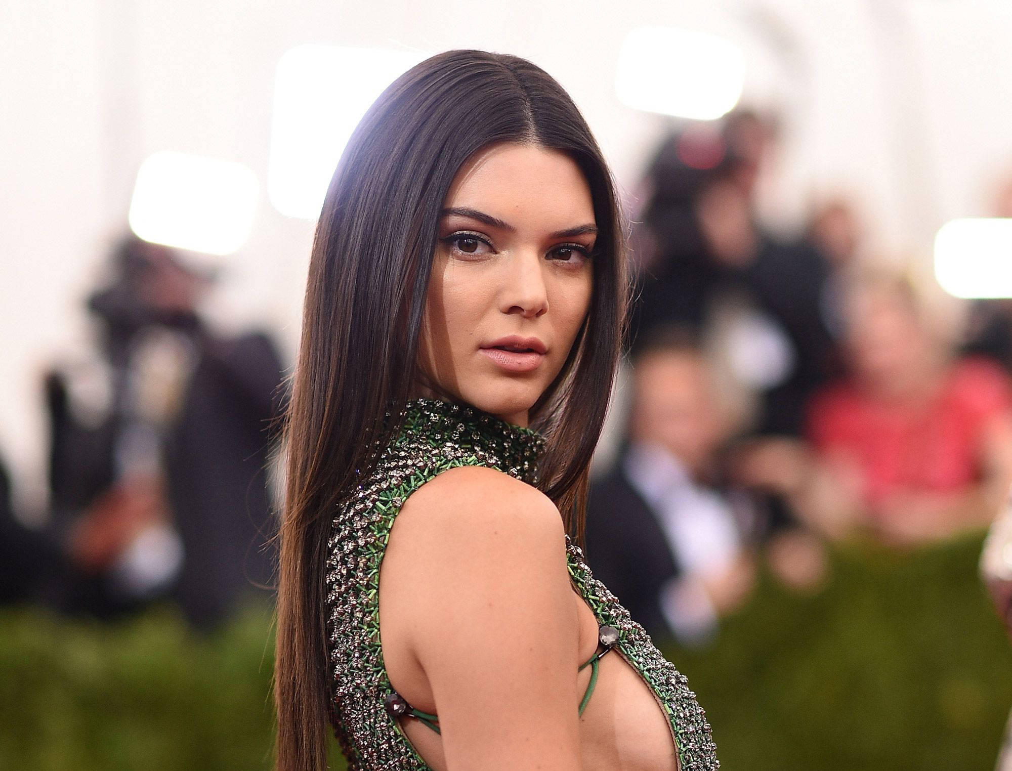 Kendall Jenner, 2018 Met Gala, sparkling green dress, Full HD Desktop Wallpaper
