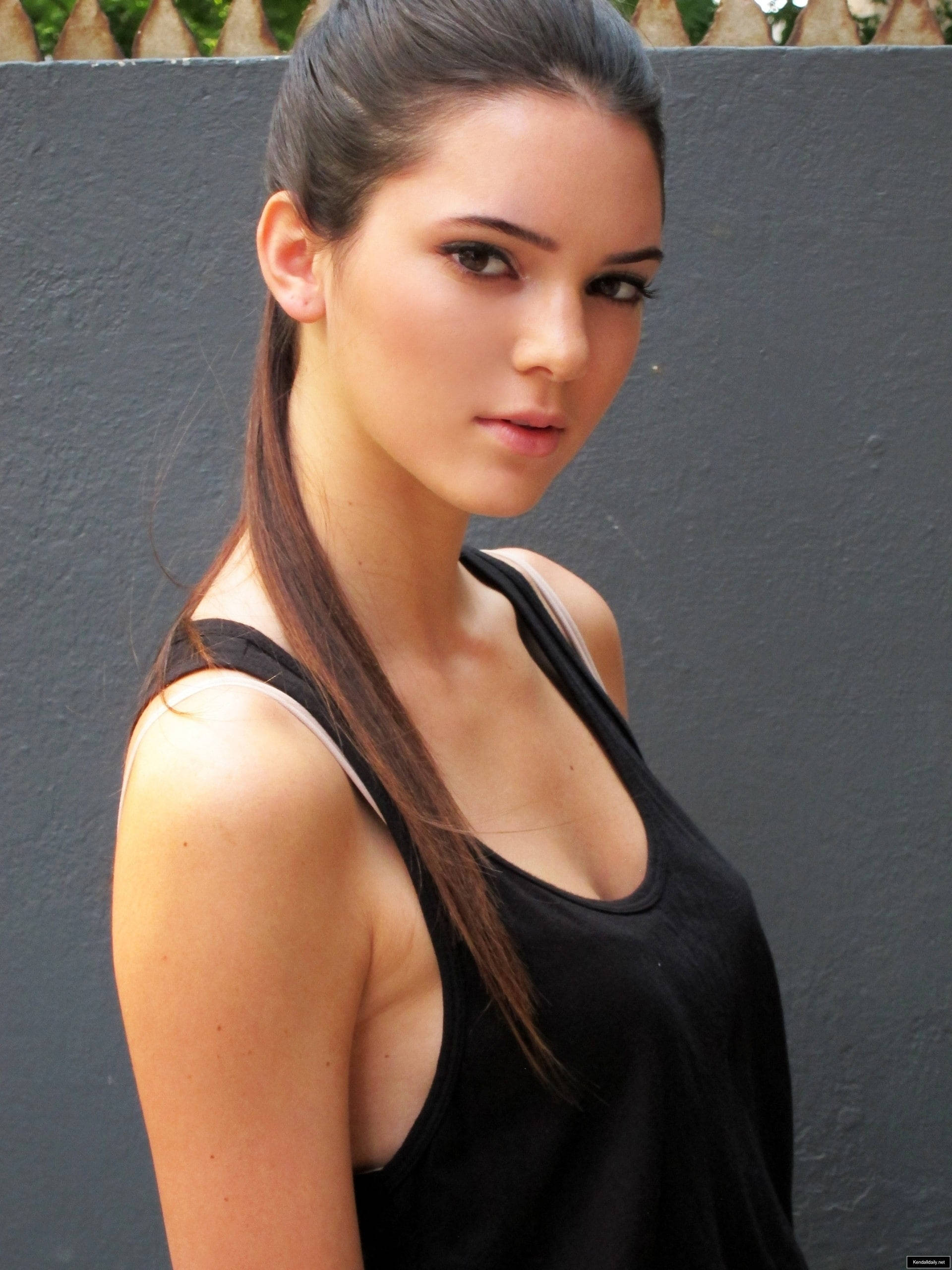 Kendall Jenner, black tank top, dark hair, 2K Phone Wallpaper