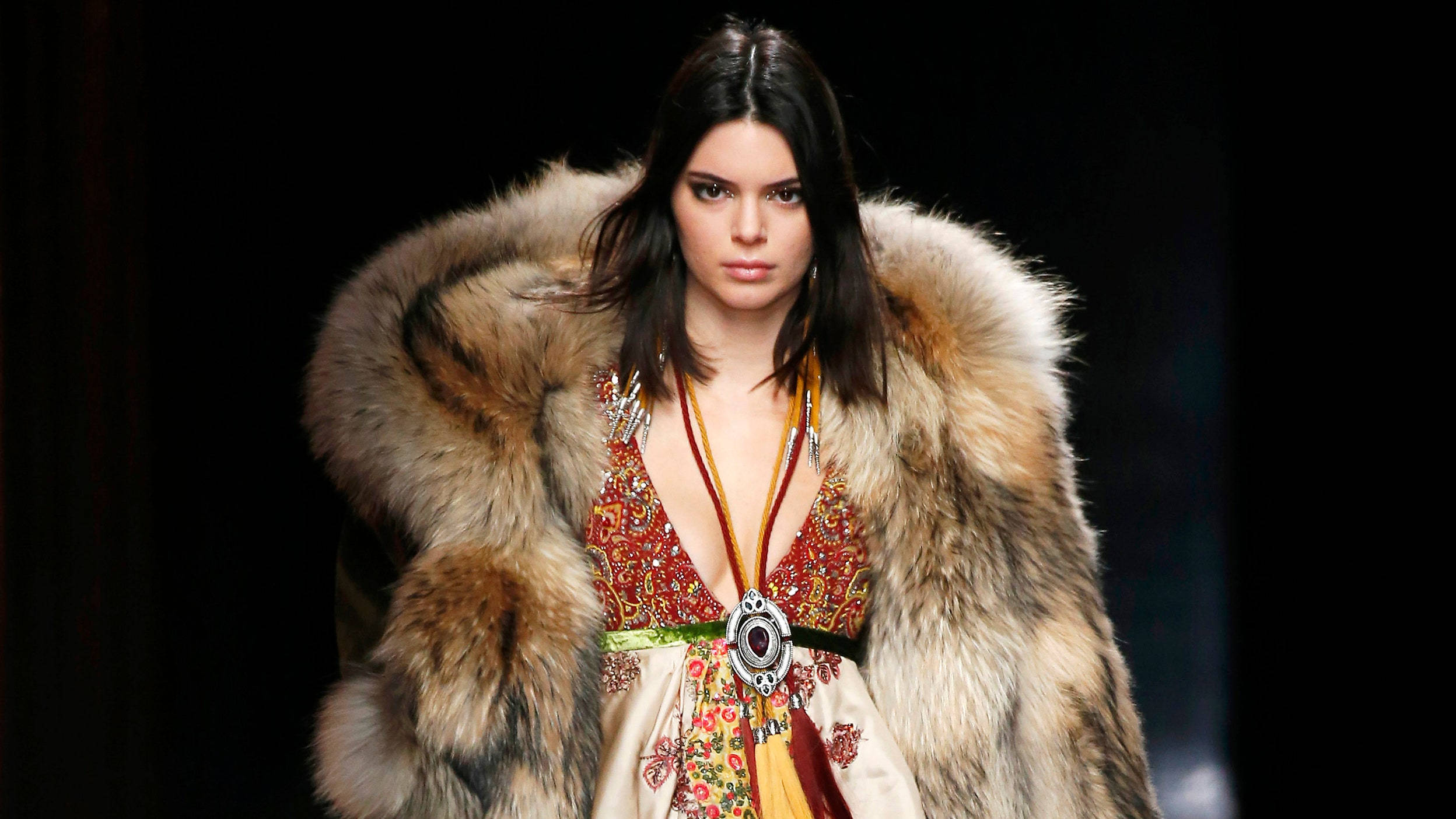 Kendall Jenner, animal fur, voluminous fur coat, Full HD Desktop Wallpaper
