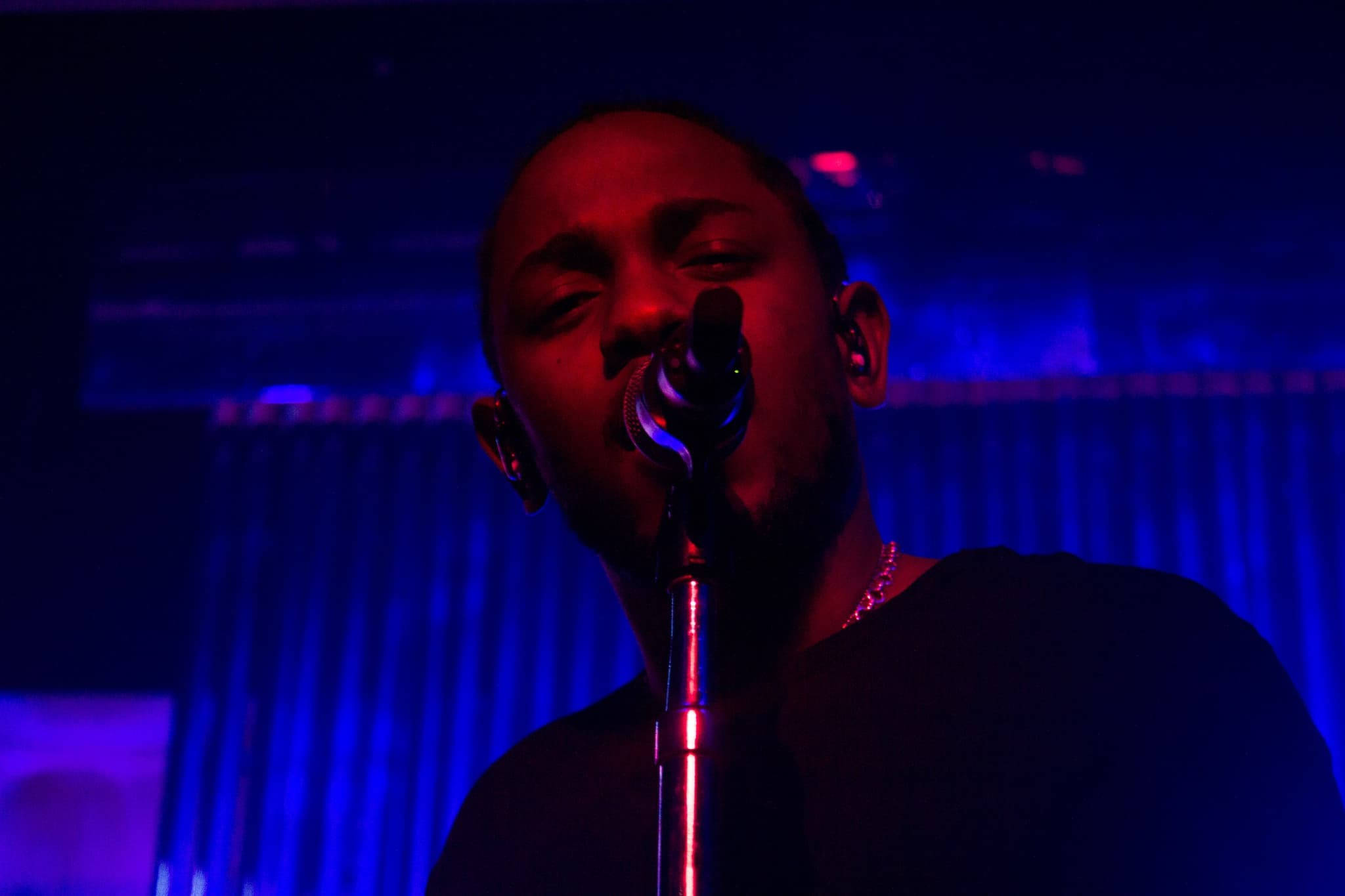 Kendrick Lamar, mic, onstage, Full HD Desktop Wallpaper