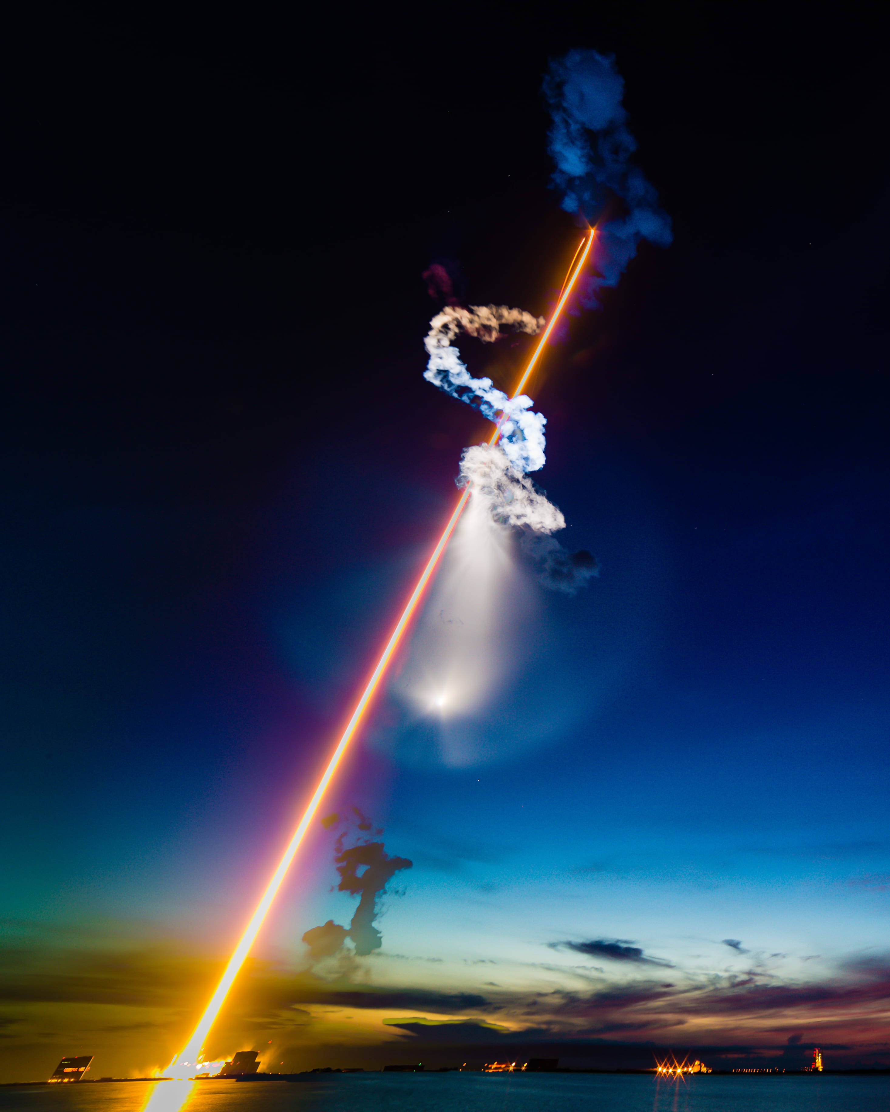 Kennedy Space Center, rocket, night, 2K Phone Wallpaper