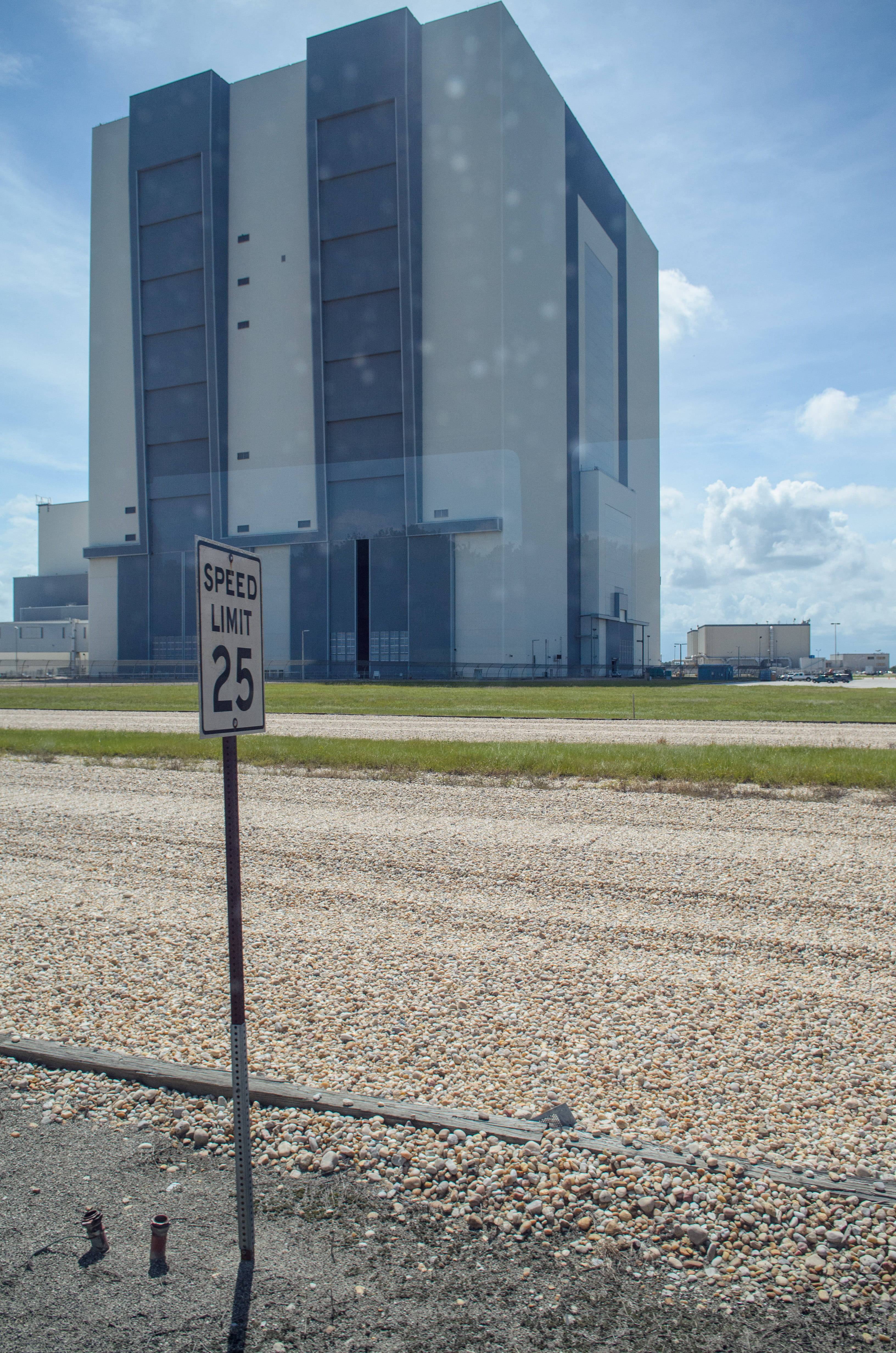 Kennedy Space Center, rocket launch tower, white and gray, 4K Phone Wallpaper