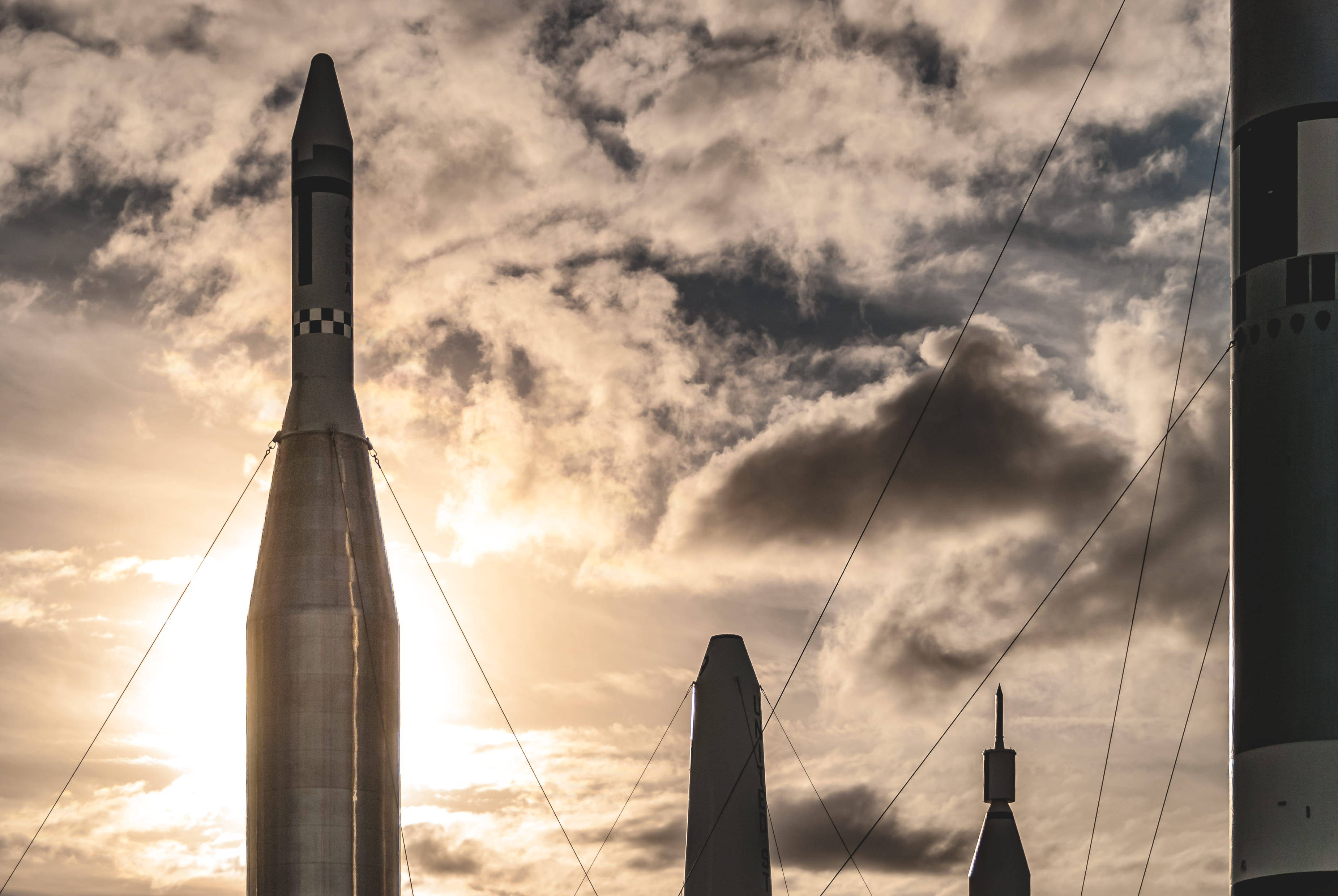 Kennedy Space Center, golden hour, sunset sky, 2K Desktop Wallpaper