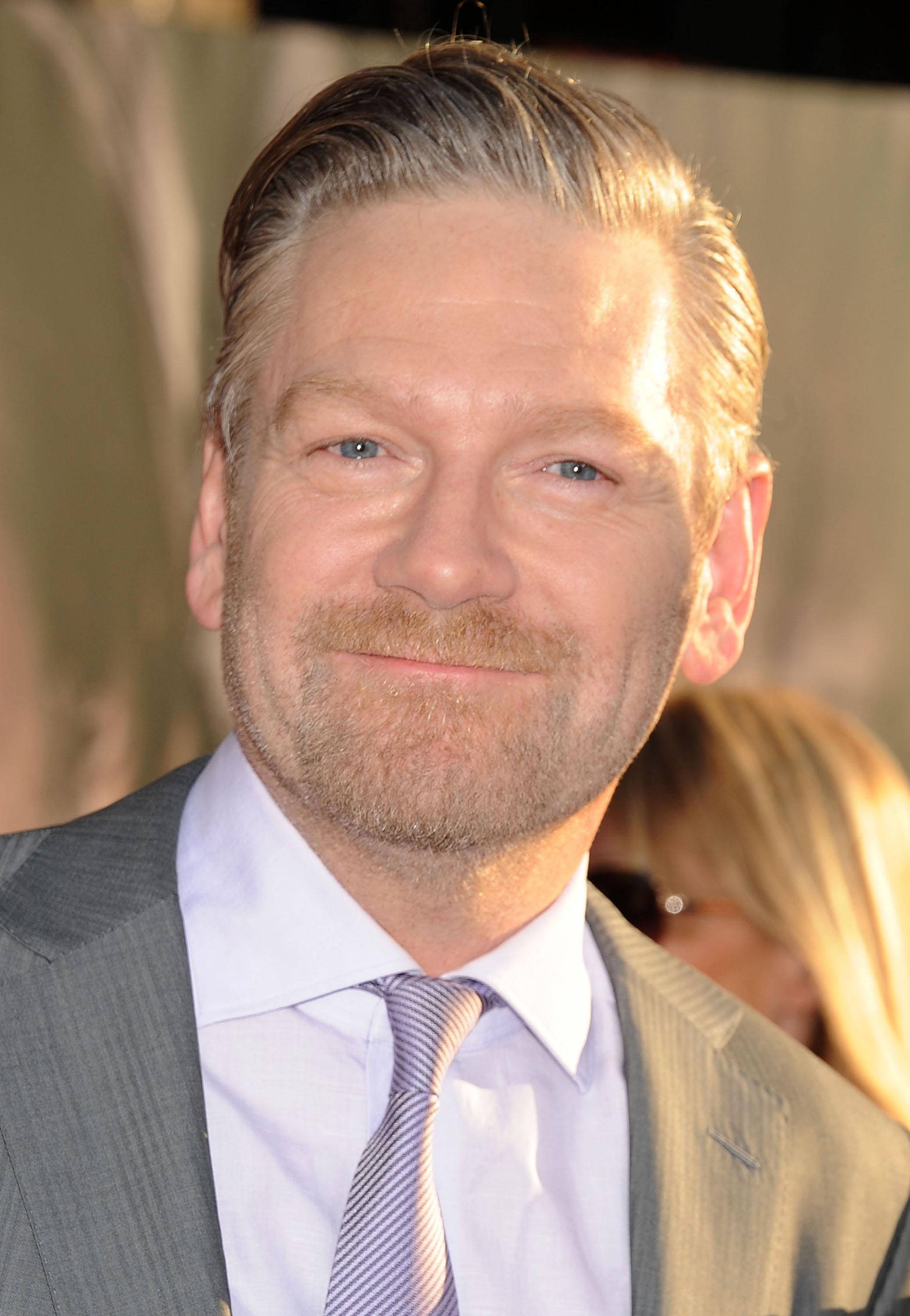 Kenneth Branagh, gray suit, striped tie, 2K Phone Wallpaper