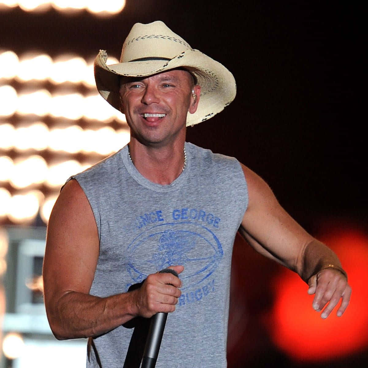 Kenny Chesney, cowboy hat, gray tank top, SD Desktop Wallpaper