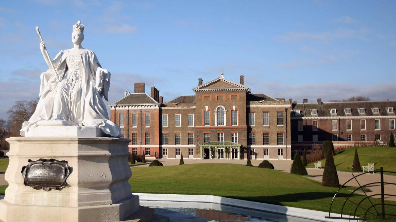 Kensington Palace, crowned queen, scepter, HD Desktop Wallpaper