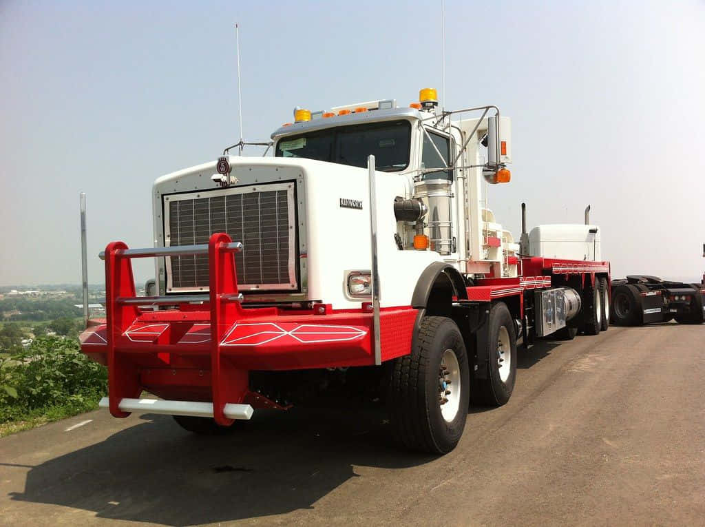 Kenworth C500, white and red, heavy-duty semi truck, SD Desktop Wallpaper