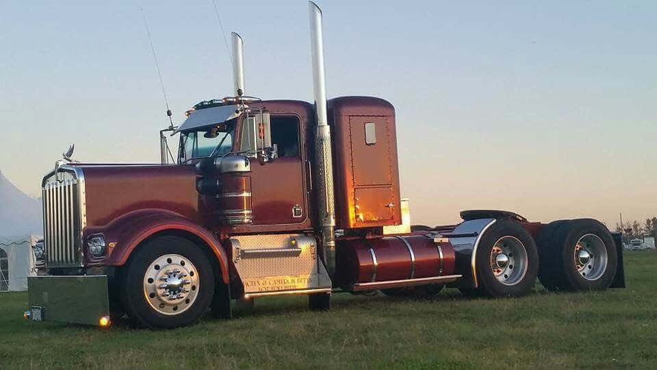 Kenworth K100, maroon, chrome accents, SD Desktop Wallpaper