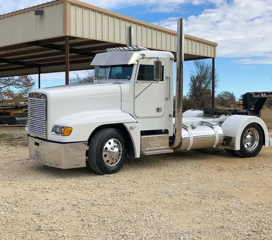 Kenworth T604