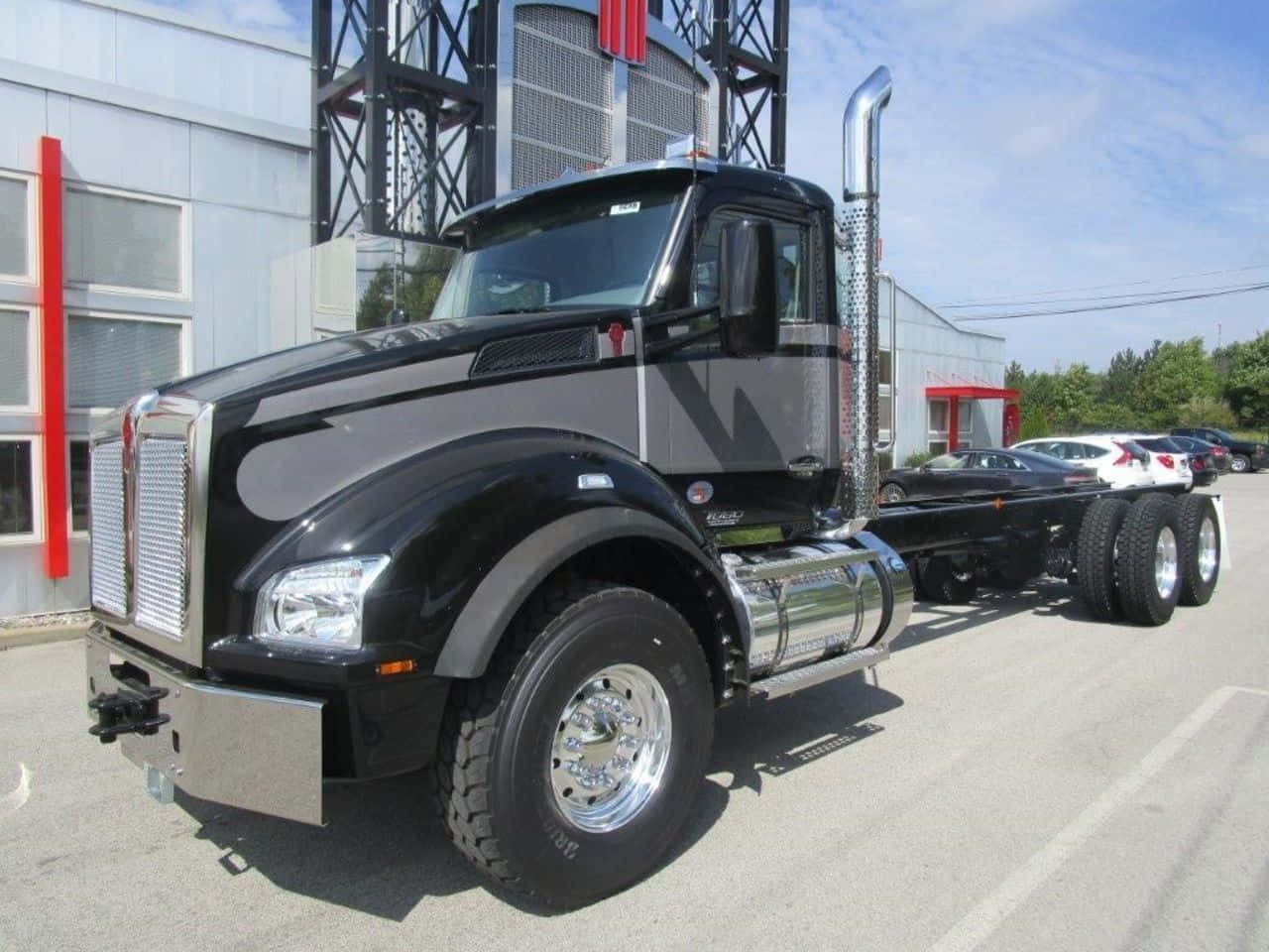 Kenworth T880, sleek black, chrome accents, HD Desktop Wallpaper
