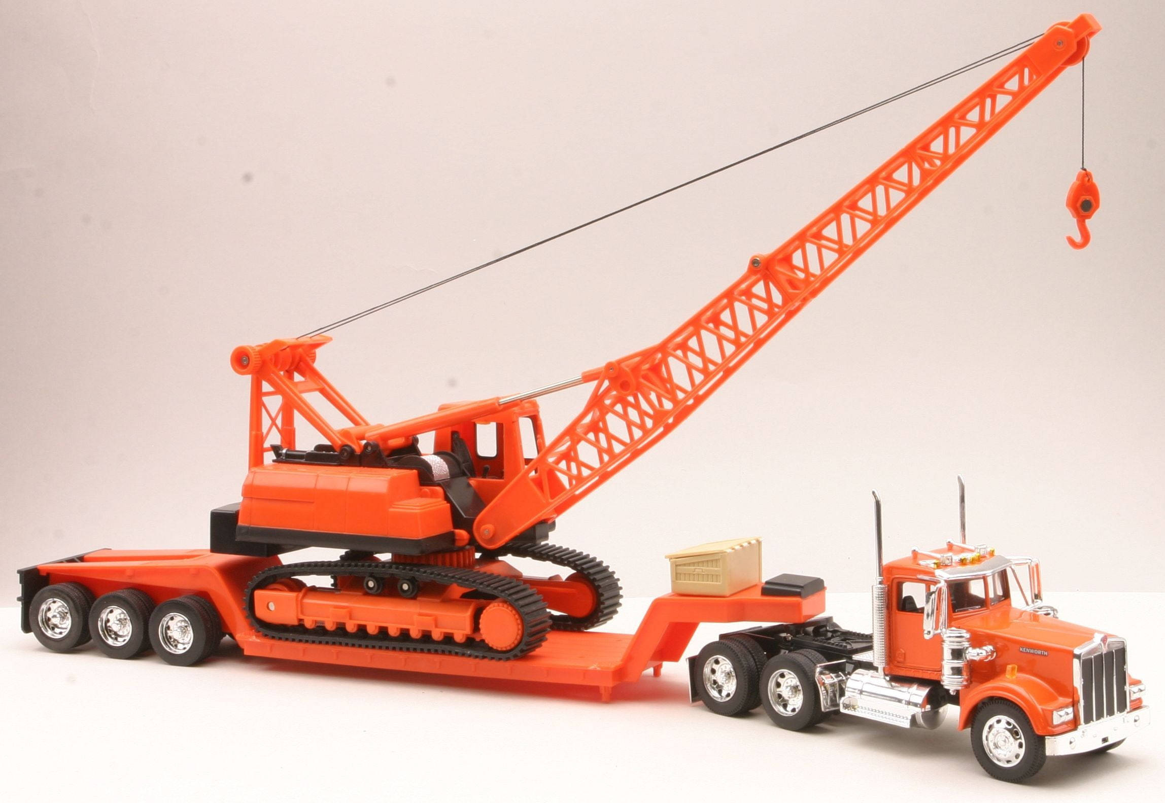 Kenworth W900, lowboy, crane, Full HD Desktop Wallpaper
