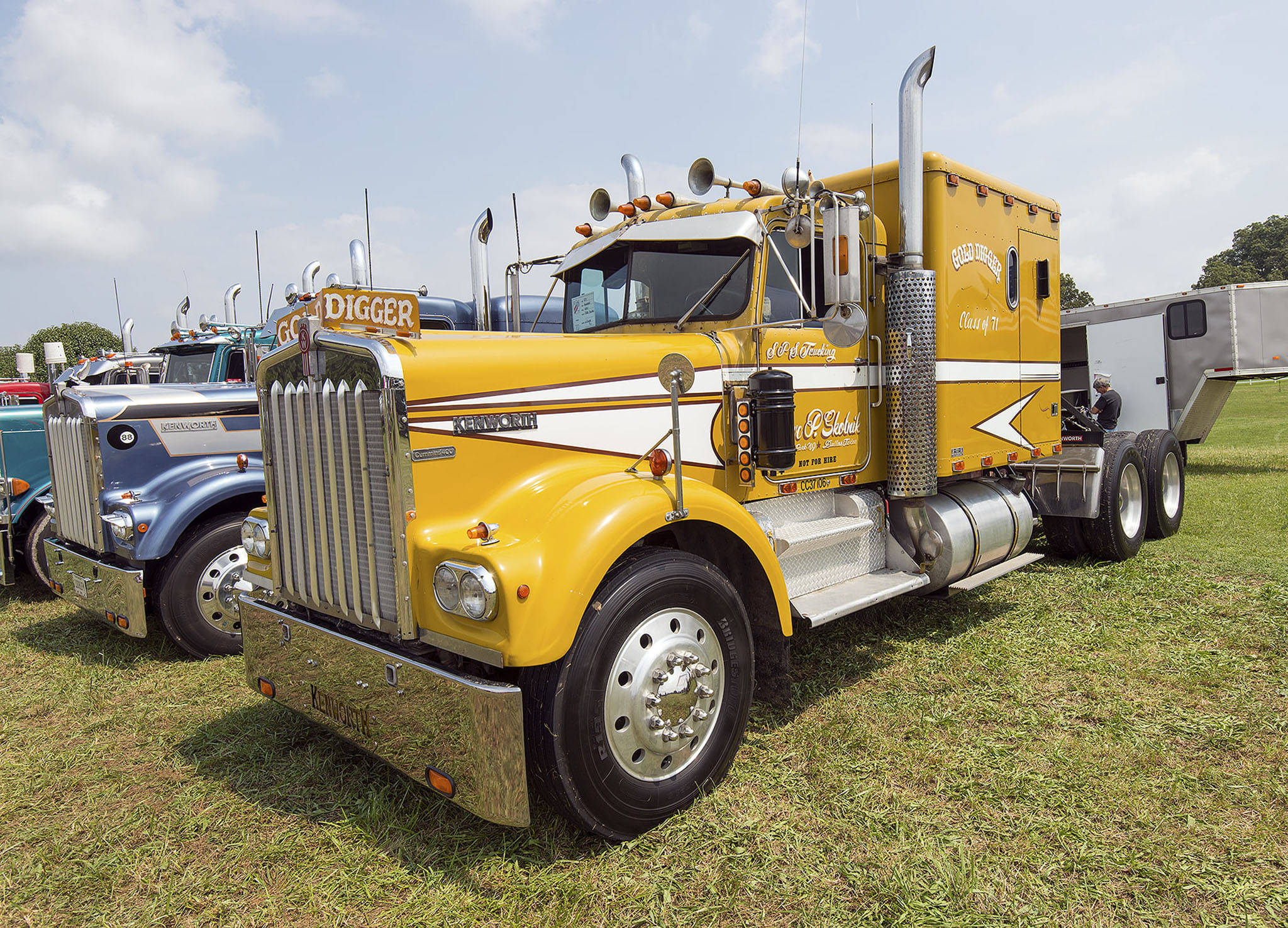 Kenworth W900, gold, chrome details, Full HD Desktop Wallpaper