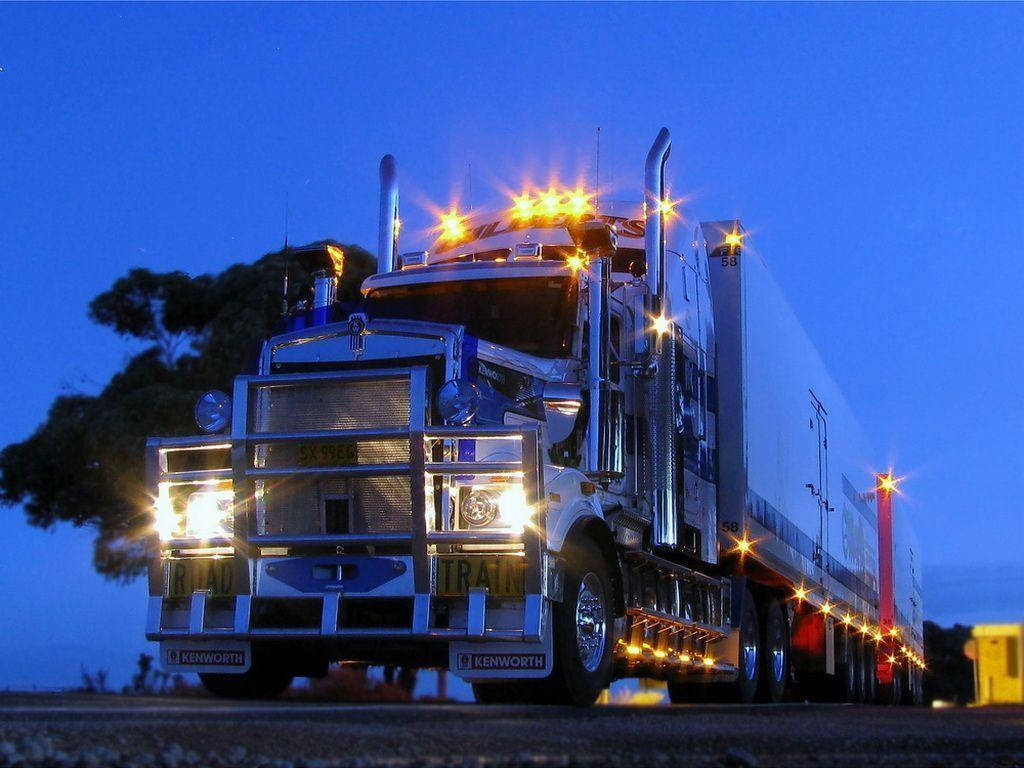 Kenworth, semi-truck, gleaming white, SD Desktop Wallpaper