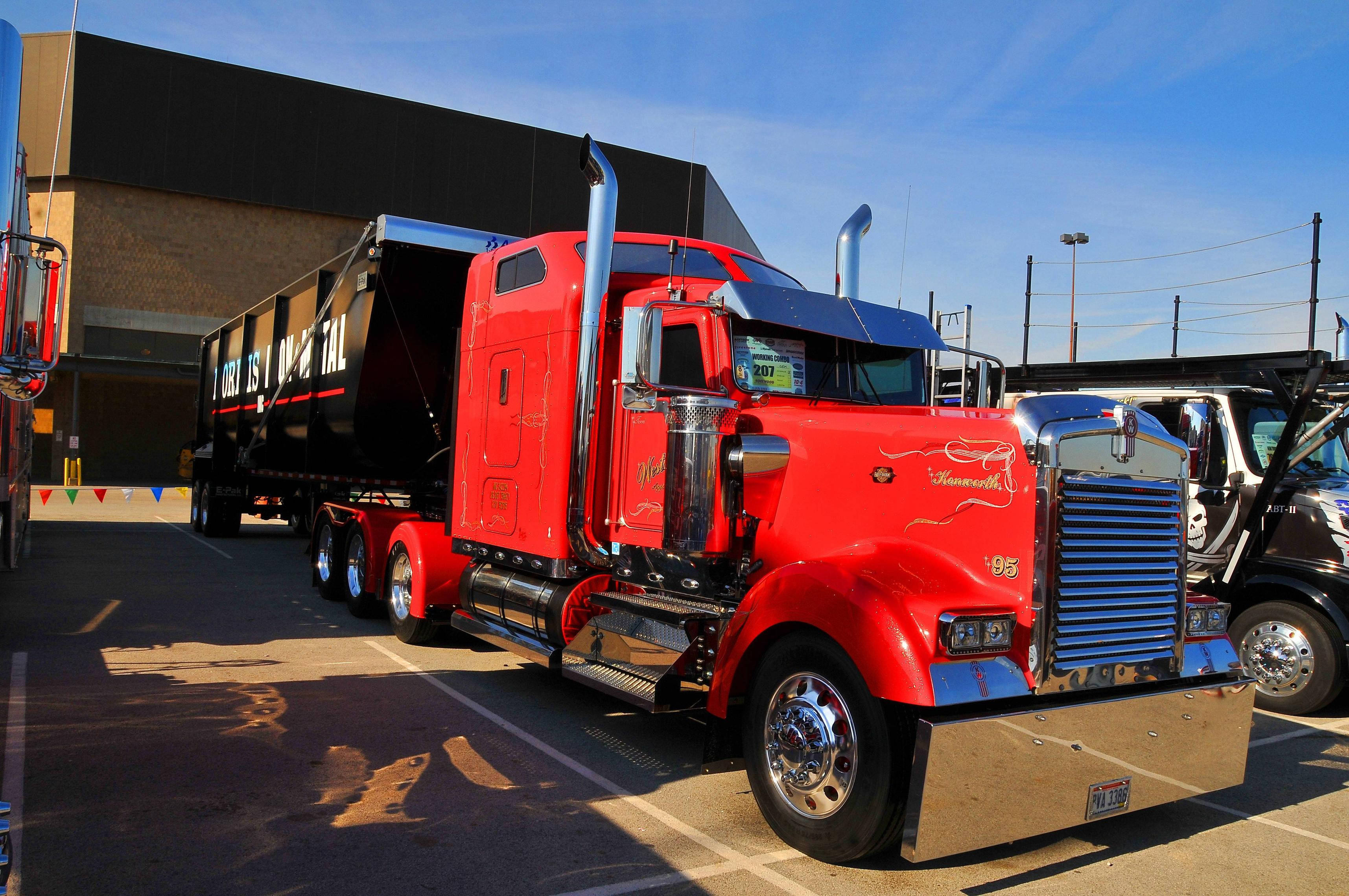 Kenworth, red, chrome accents, 2K Desktop Wallpaper