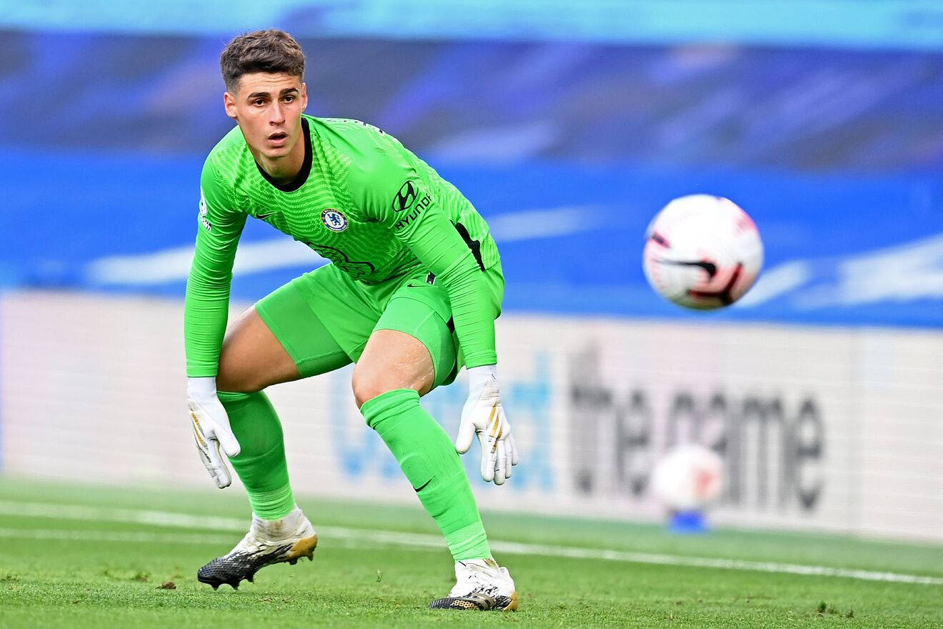 Kepa Arrizabalaga, bright green kit, vibrant green pitch, HD Desktop Wallpaper