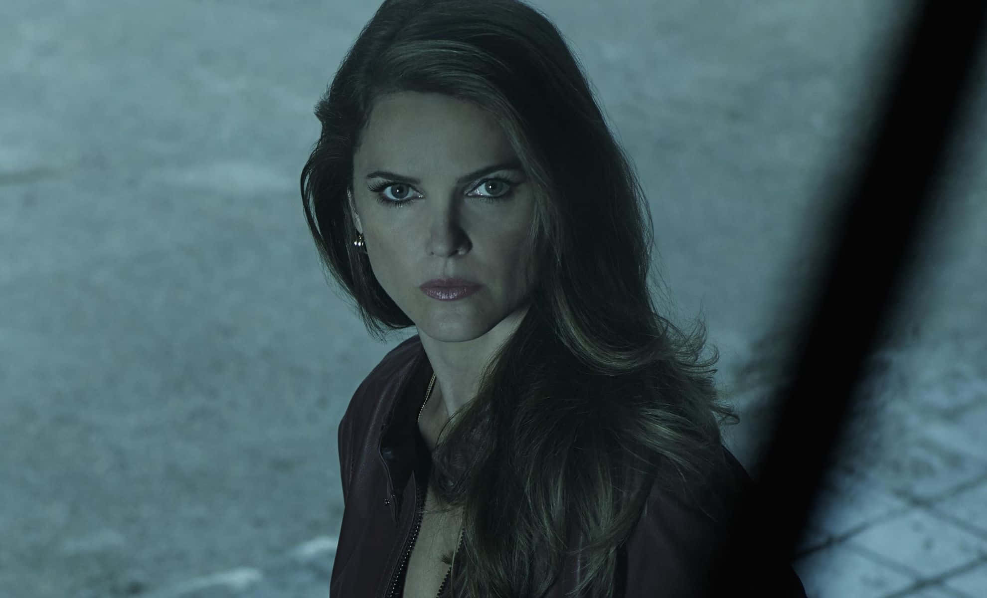Keri Russell, dimly lit, gritty urban alleyway, Full HD Desktop Wallpaper