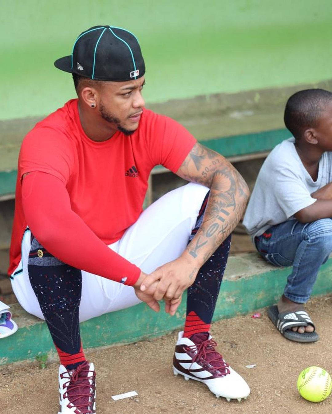 Ketel Marte, red shirt, white pants, HD Phone Wallpaper